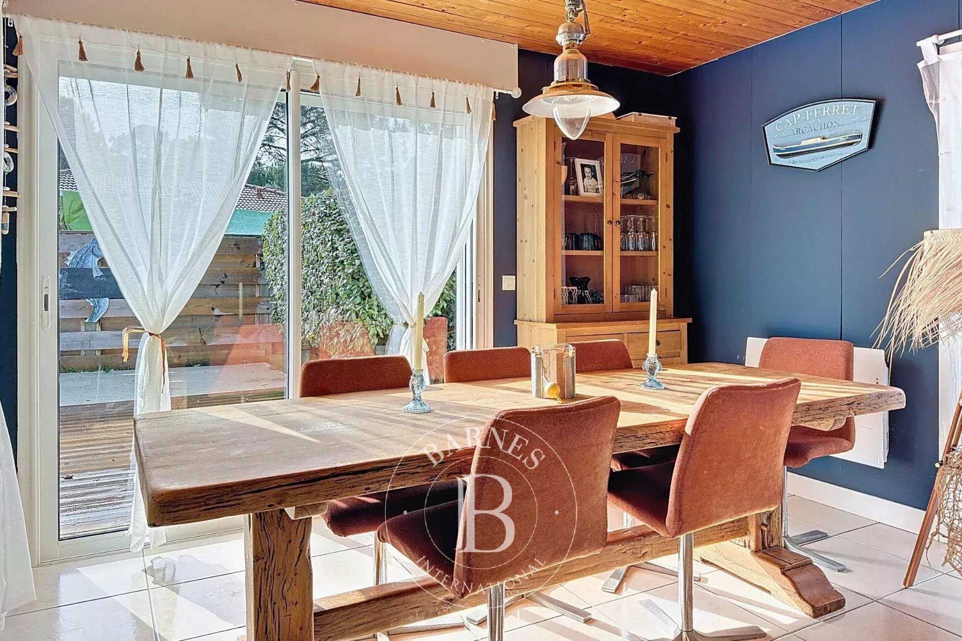 Lège-Cap-Ferret  - Maison 7 Pi&egrave;ces 5 Chambres