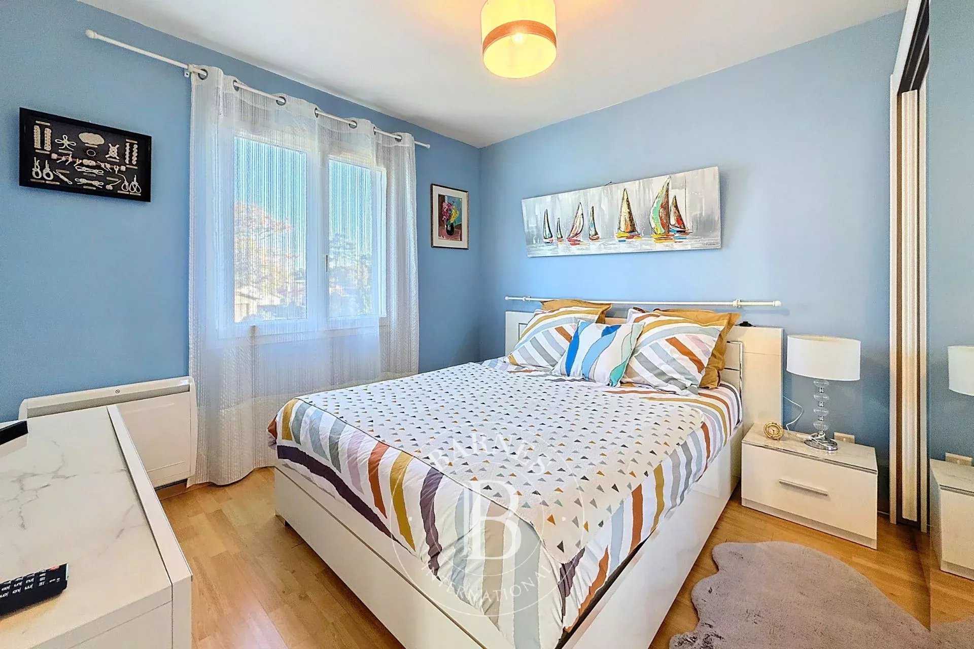 La Teste-de-Buch  - Maison 7 Pi&egrave;ces 3 Chambres