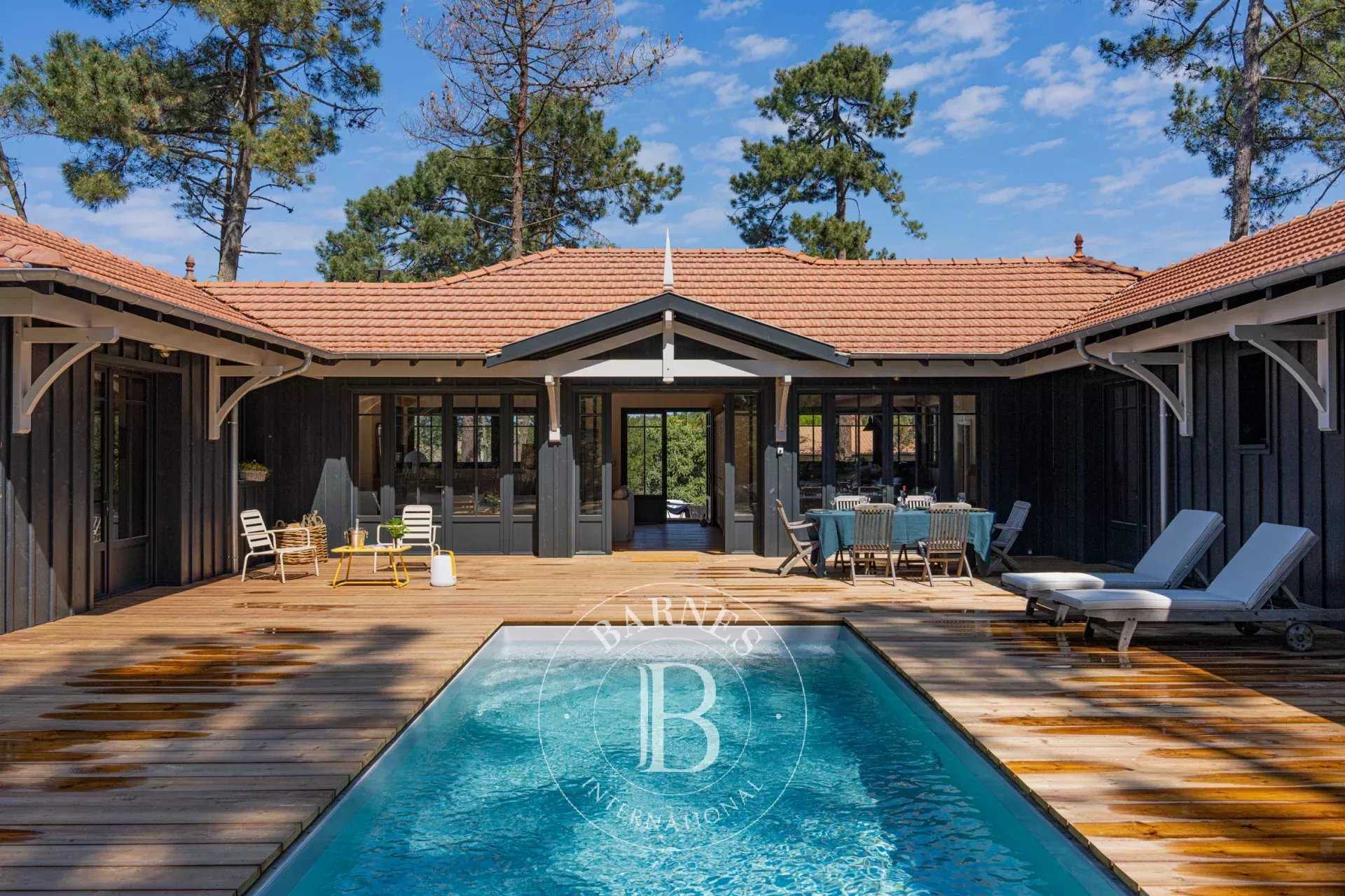 SPLENDID VILLA FERRET CAPIENNE WITH SWIMMING POOL IN PIRAILLAN, SLEEPS 10 picture 20