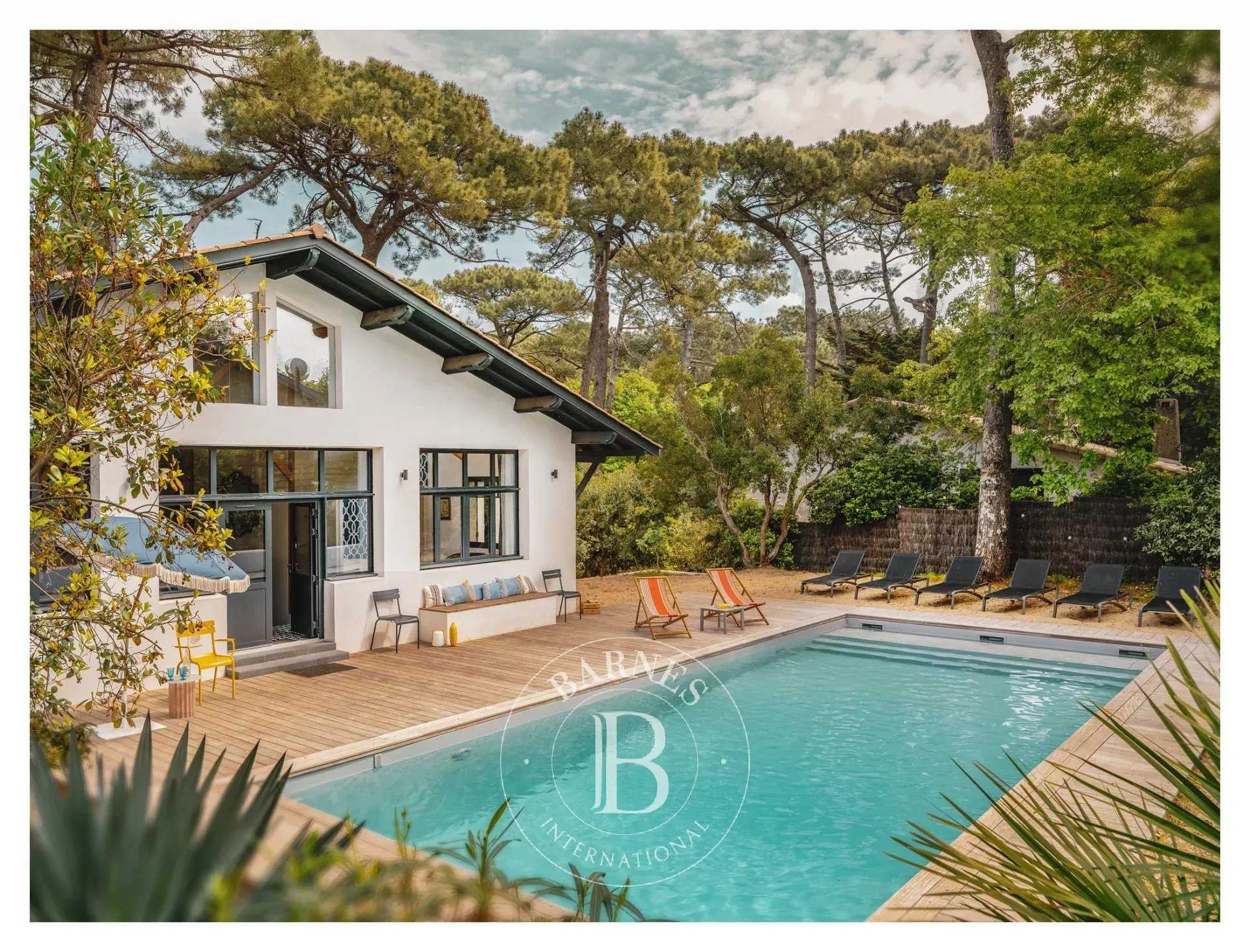 VILLA BASCO-LANDAISE 'ARGUIN' WITH SWIMMING POOL AND 6 BEDROOMS, AT PYLA-SUR-MER picture 20