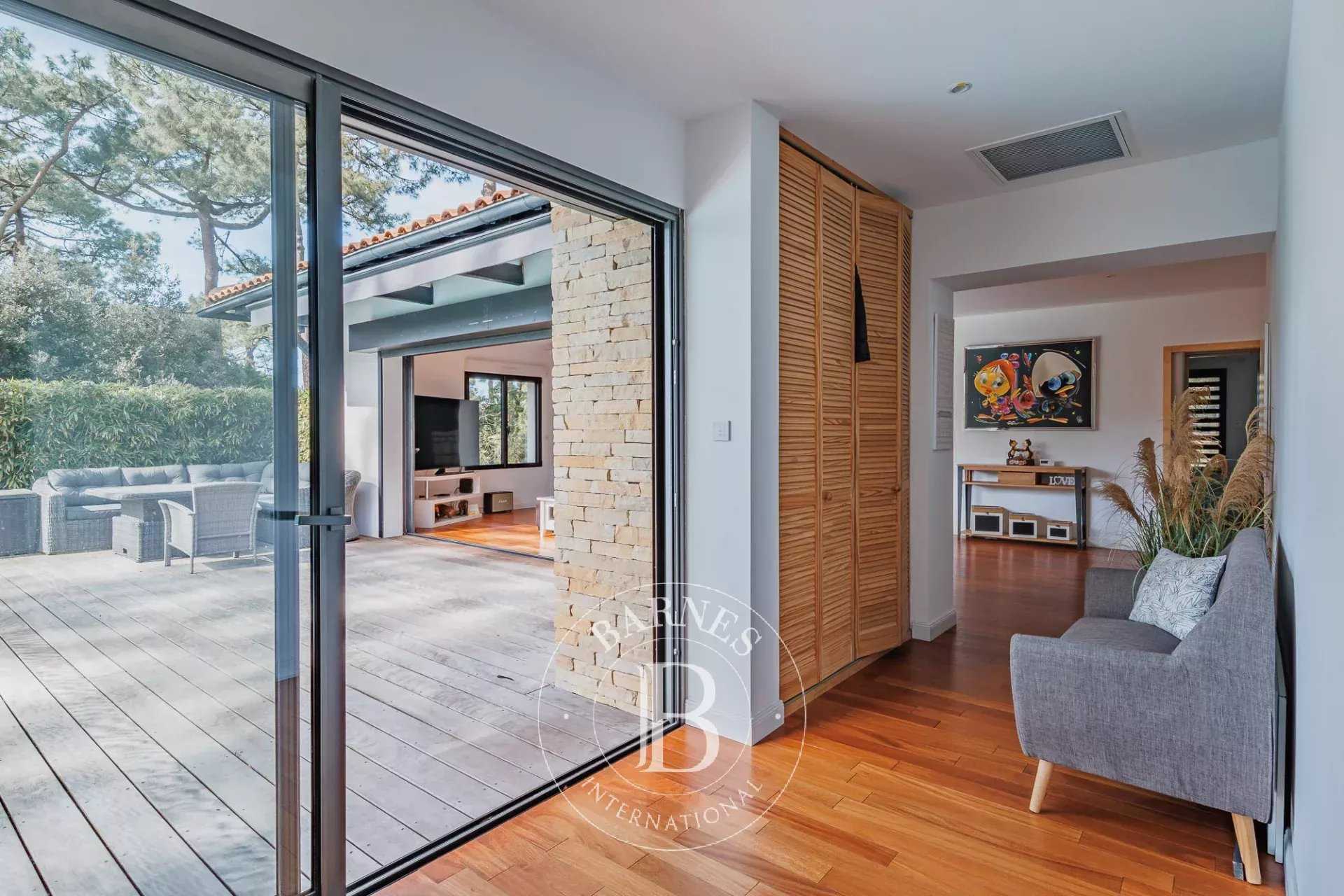 Pyla-sur-Mer  - Villa 9 Bedrooms