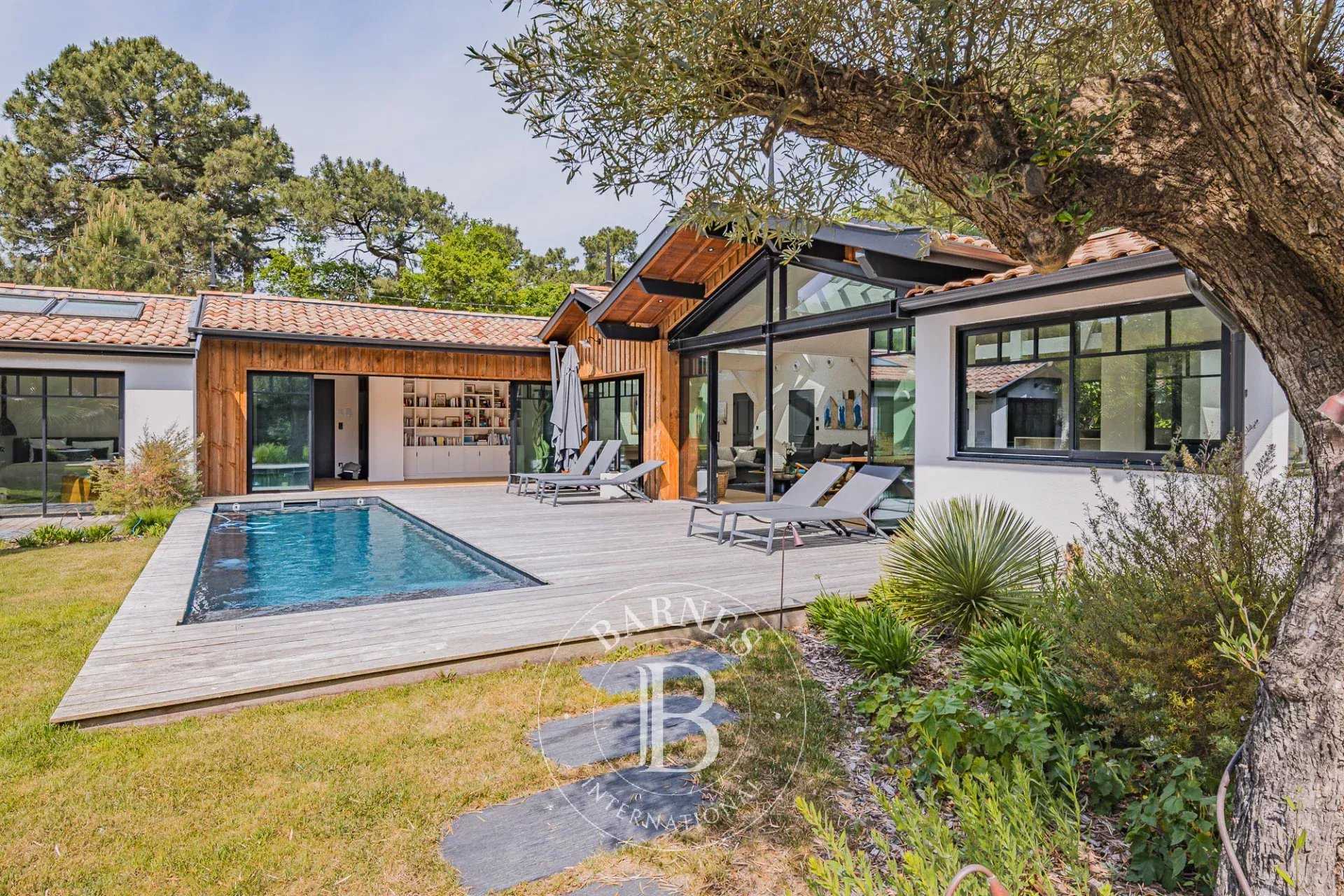 VILLA « PIGNADA » AU COEUR DU PYLA, AVEC PISCINE, DÉPENDANCE ET SAUNA - CAPACITÉ 12 PERSONNES picture 20