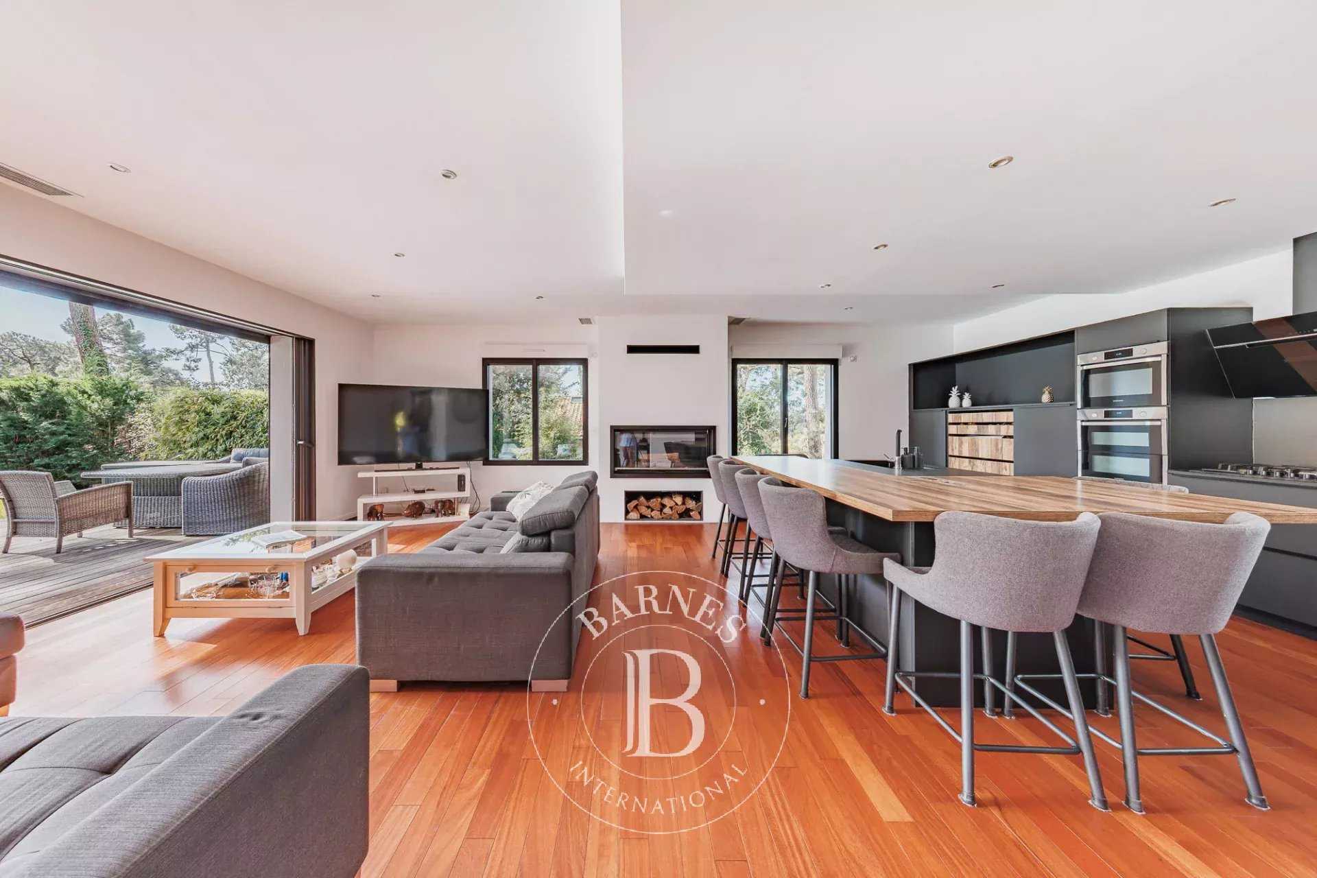 Pyla-sur-Mer  - Villa 9 Bedrooms