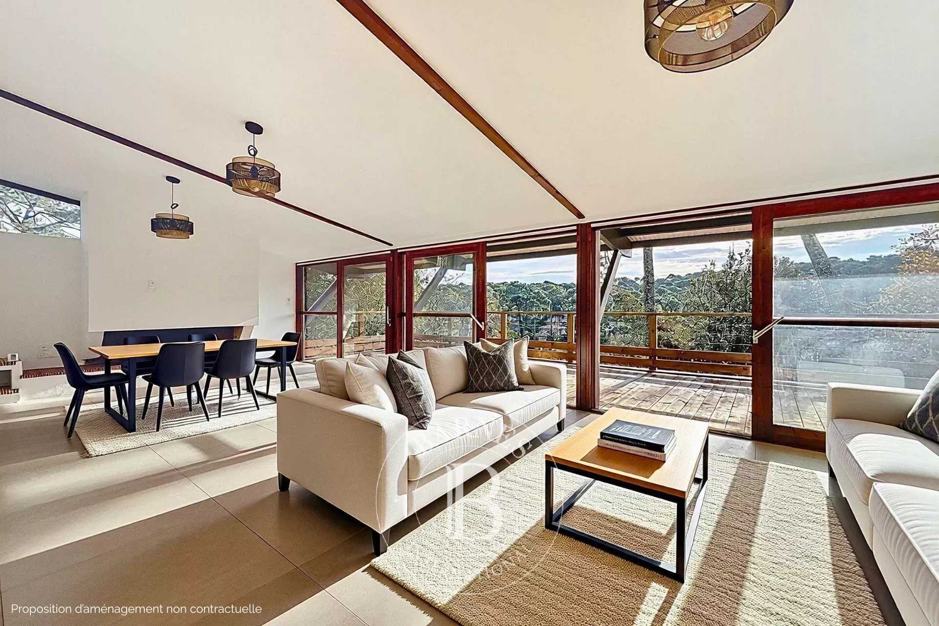 Arcachon  - Maison 7 Pi&egrave;ces 5 Chambres