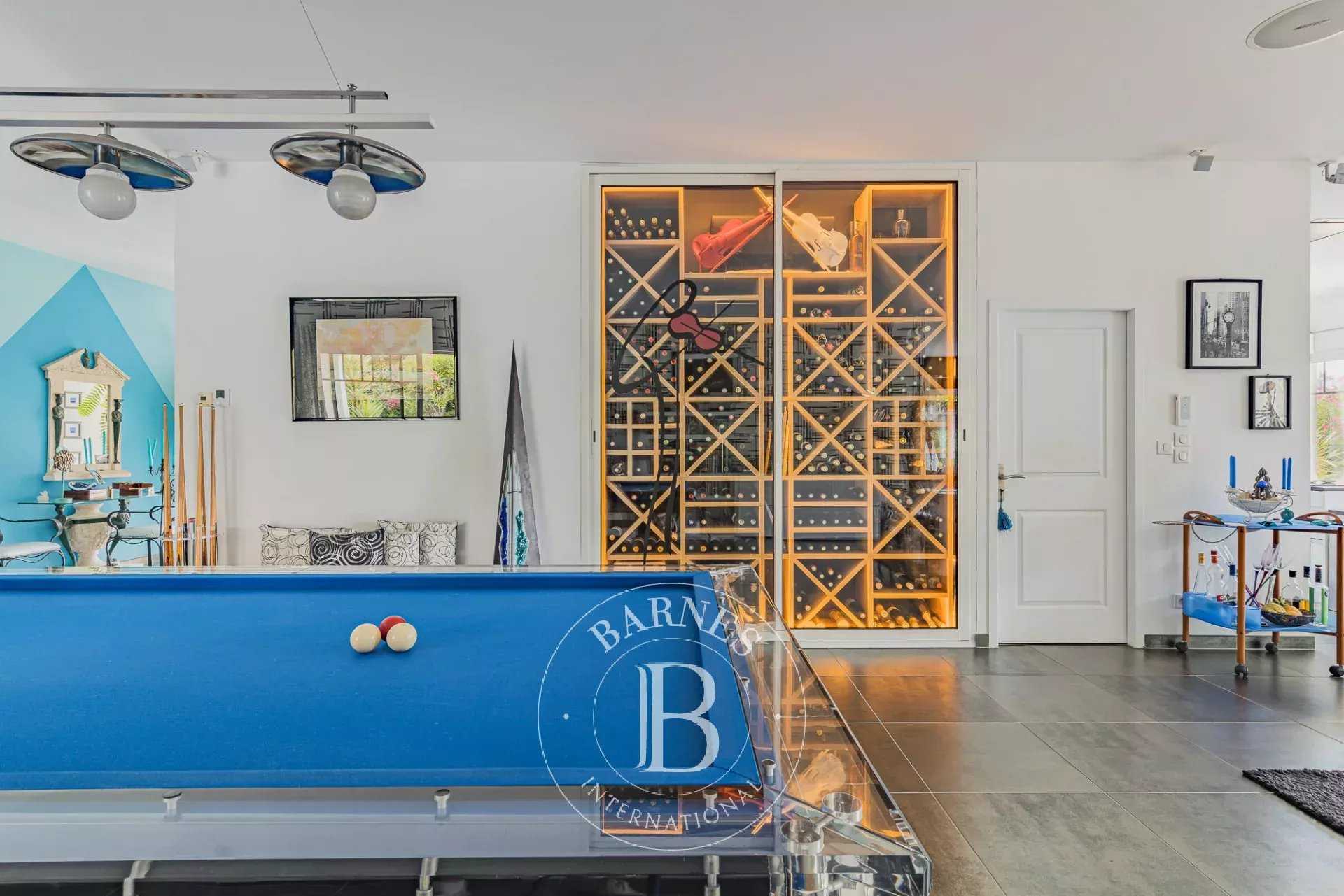 Arcachon  - Villa 6 Pi&egrave;ces 2 Chambres