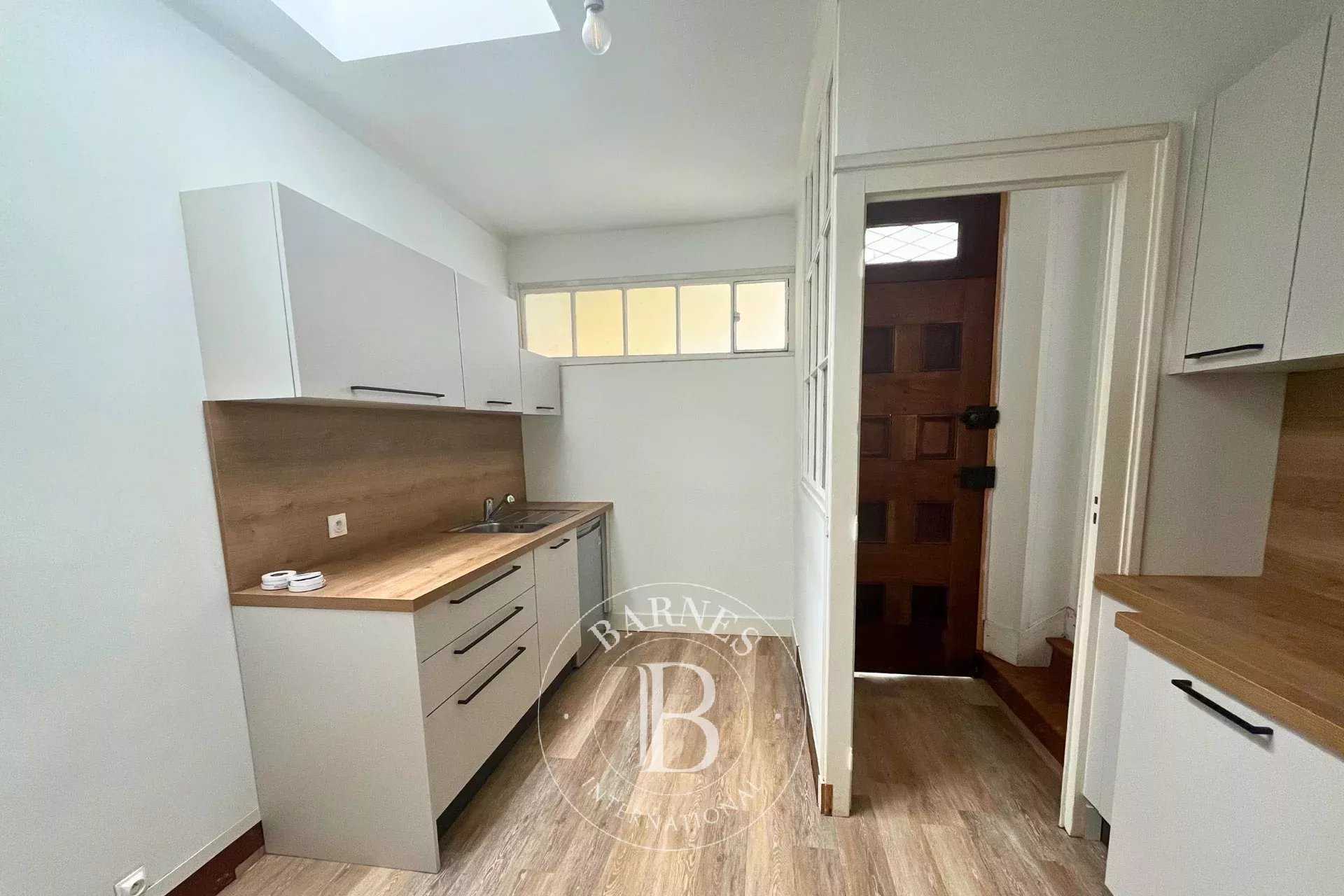 Arcachon  - Local commercial 5 Pièces, 1 Chambre