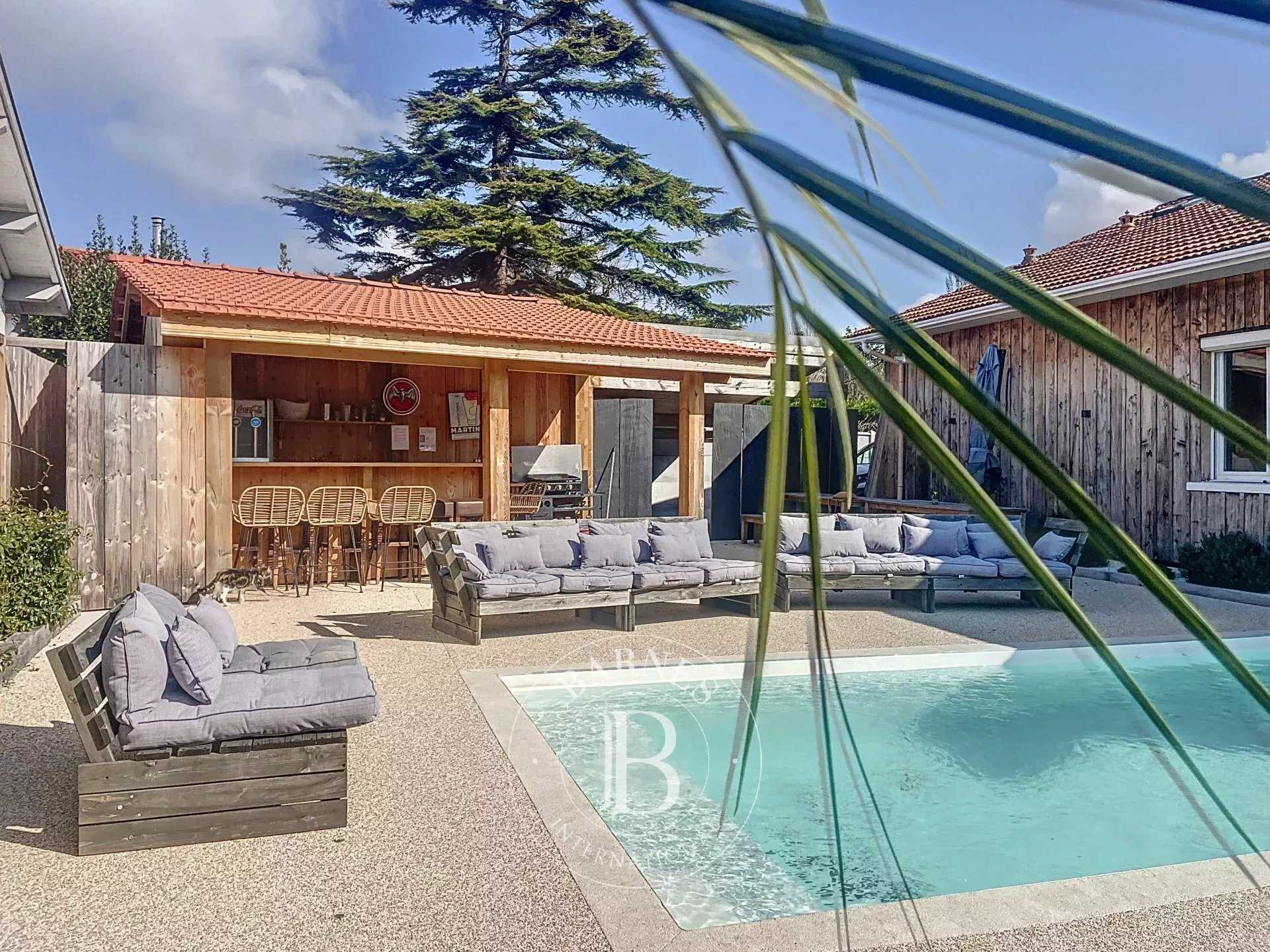 Gujan-Mestras  - House 6 Bedrooms