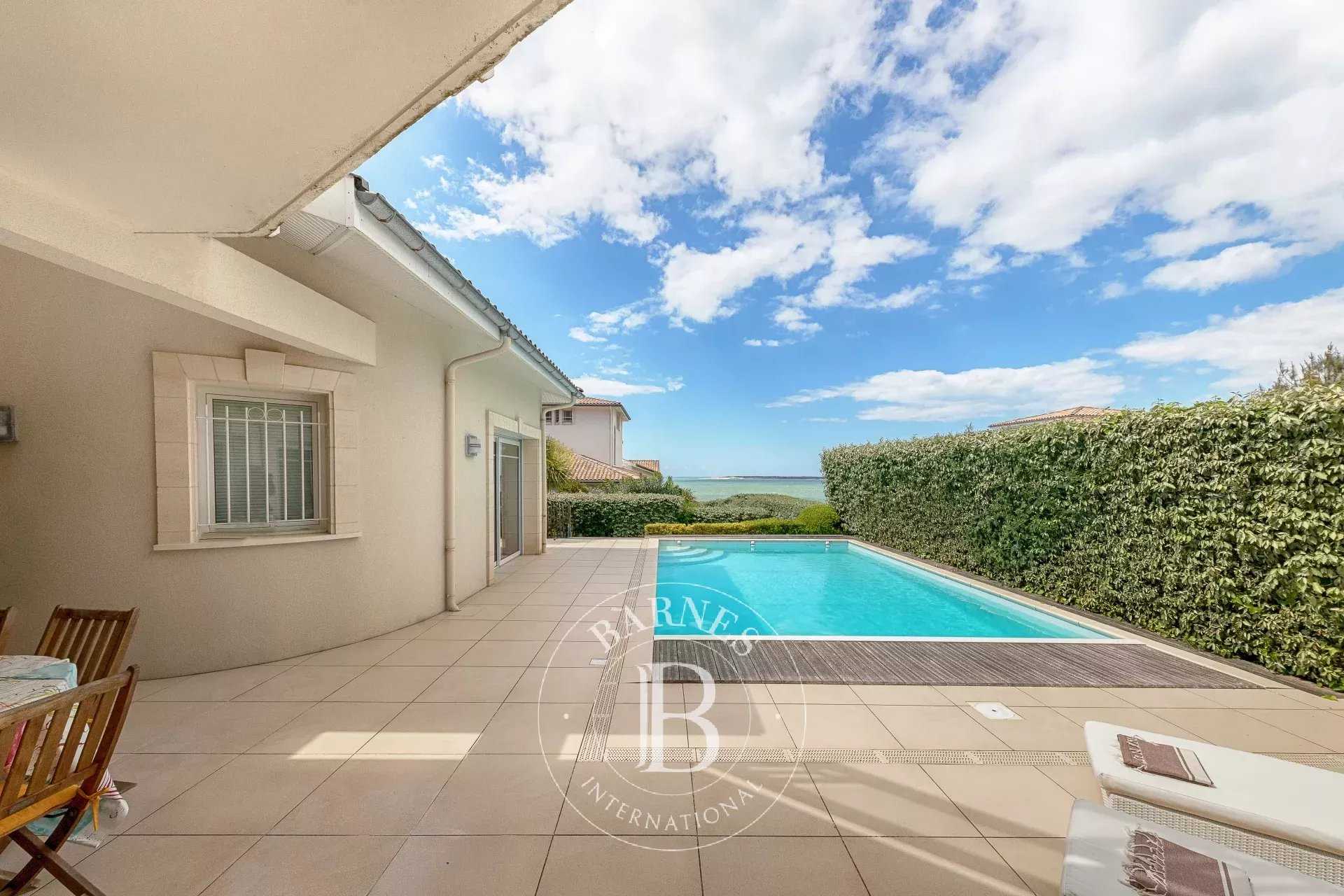 Pyla-sur-Mer  - Villa 6 Pi&egrave;ces 5 Chambres