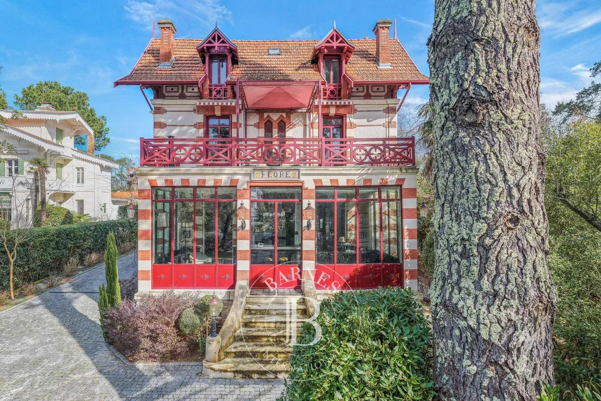 Villa Arcachon  -  ref 86744002 (picture 1)