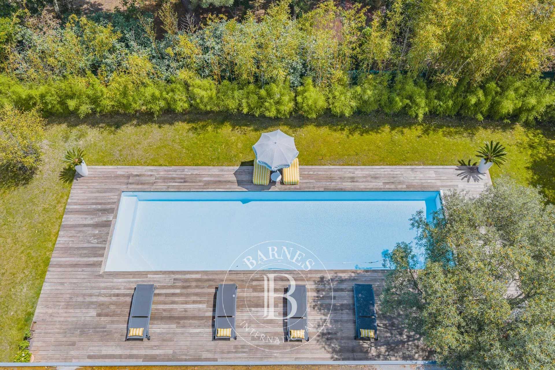 Villa Arcachon  -  ref 85909905 (picture 3)