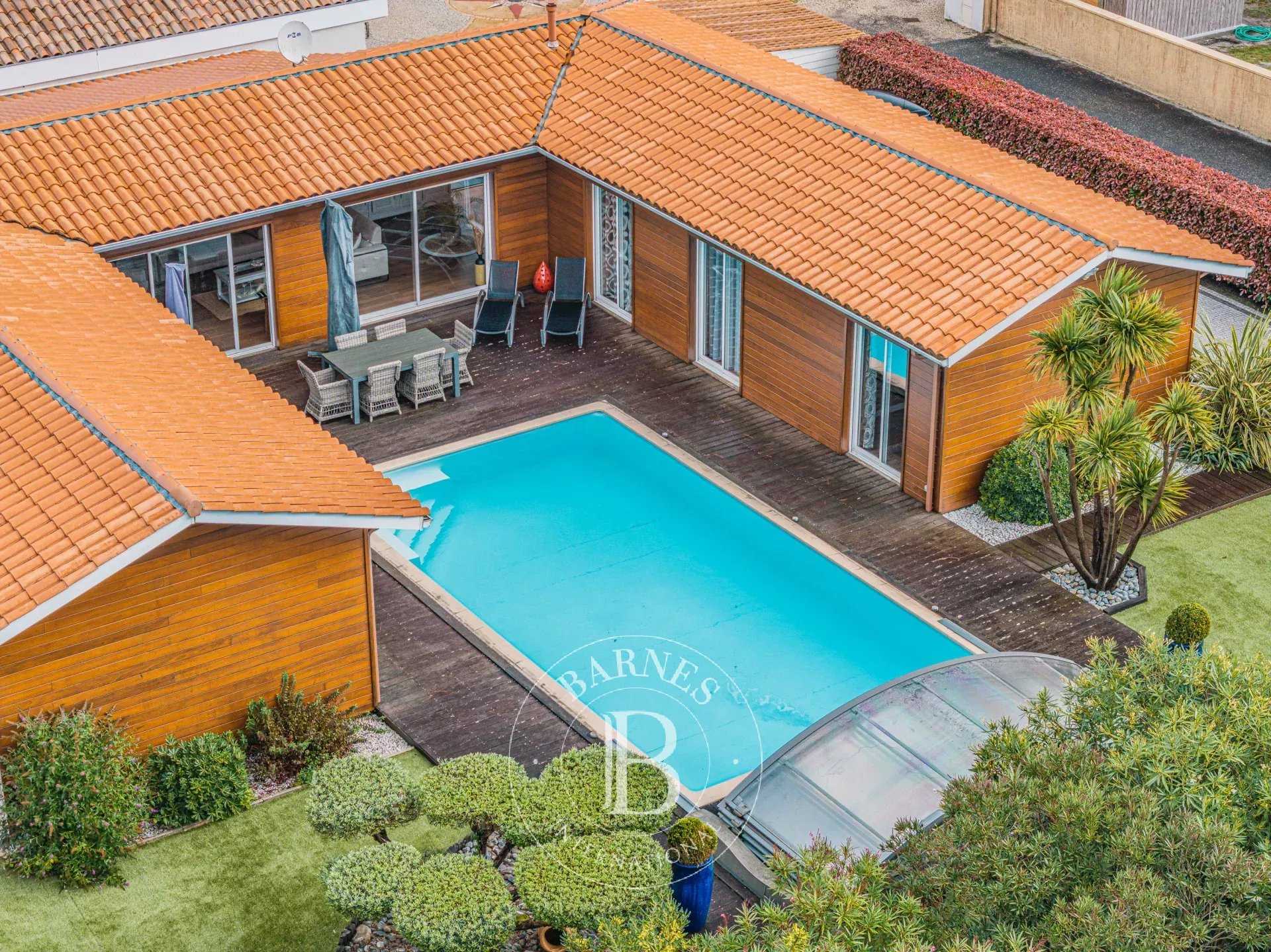 Villa Biscarrosse  -  ref 85287903 (picture 2)