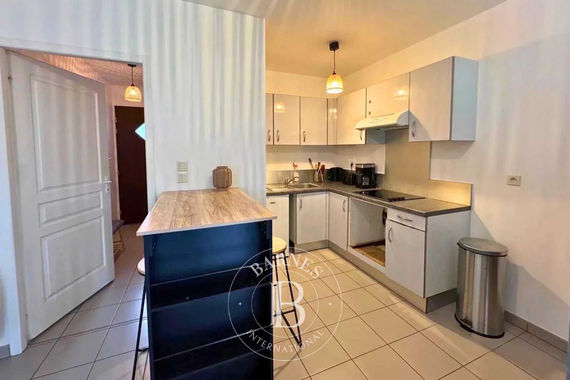 Apartment Lège-Cap-Ferret  -  ref 86447356 (picture 1)