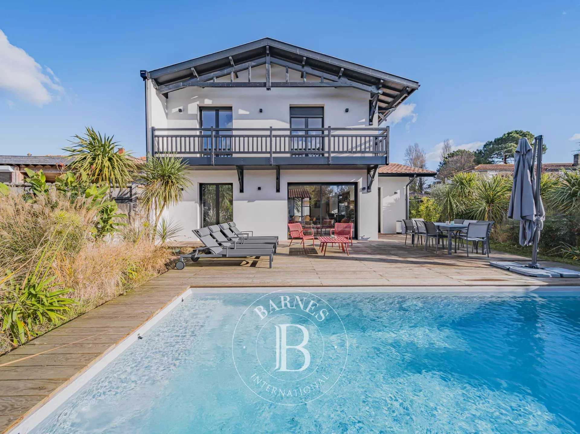 Maison La Teste-de-Buch  -  ref 85468274 (picture 1)