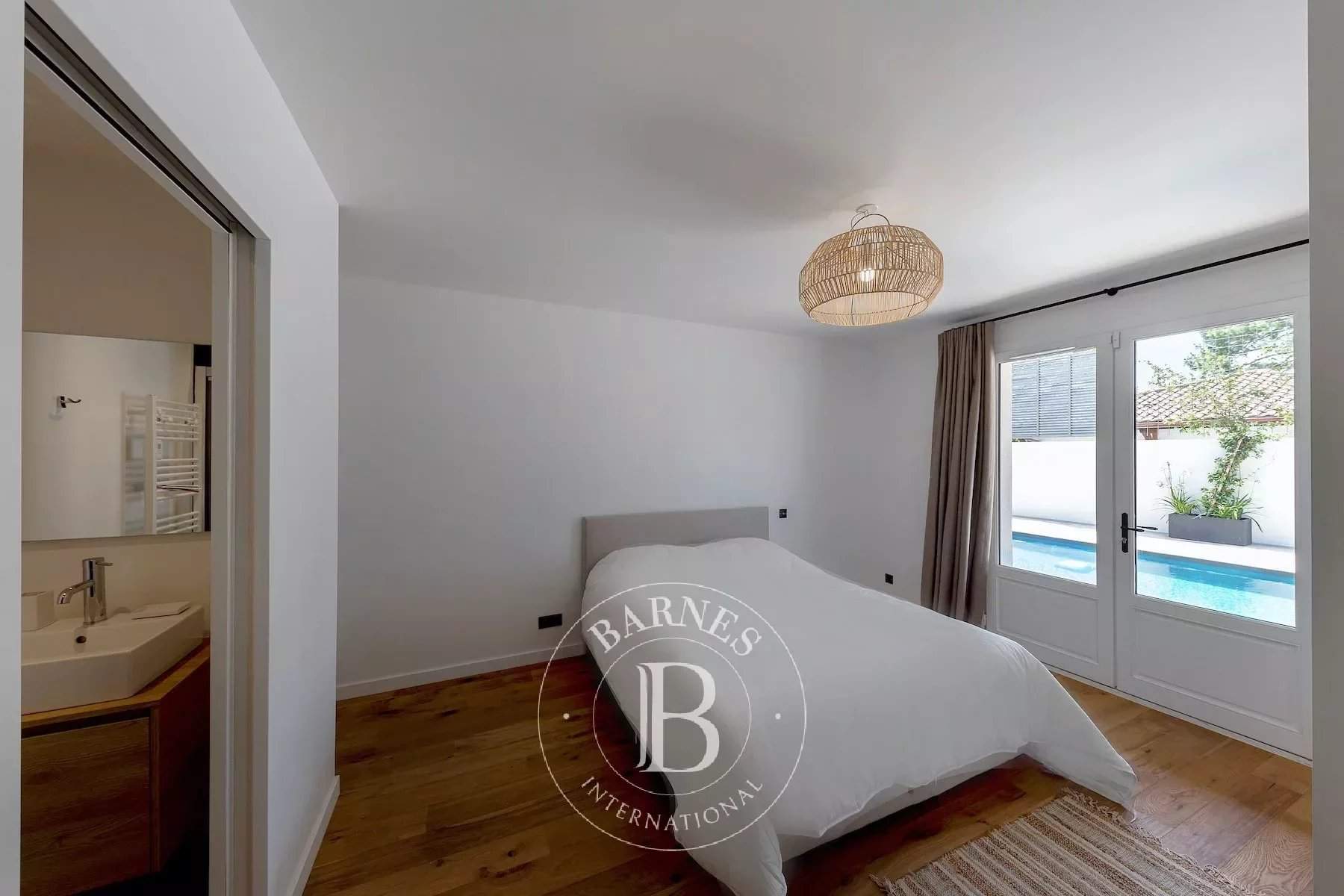 Pyla-sur-Mer  - Villa 7 Pi&egrave;ces 6 Chambres - picture 9