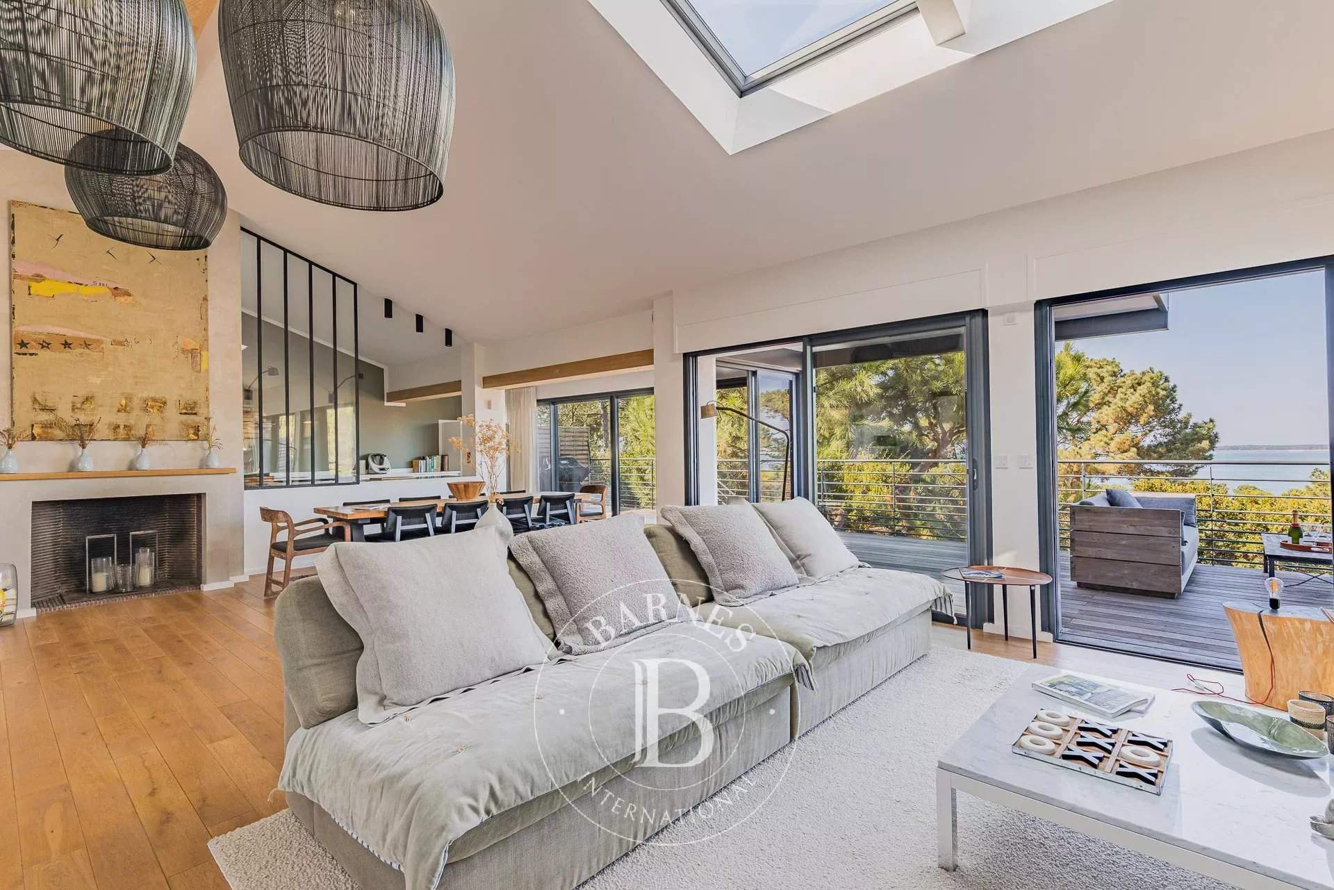 VILLA ?ETCHANI? WITH PANORAMIC BASSIN VIEW AND POOL IN PYLA-SUR-MER - SLEEPS 14 picture 6