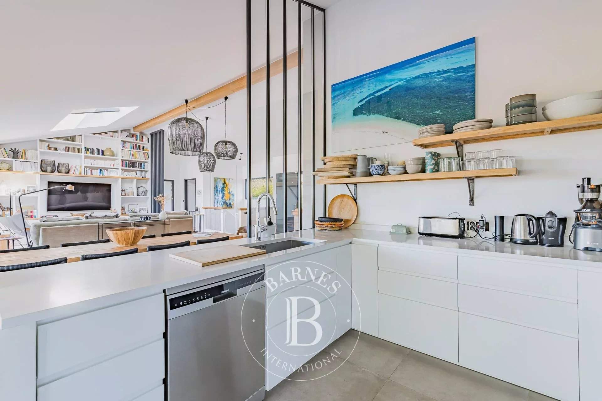 VILLA ?ETCHANI? WITH PANORAMIC BASSIN VIEW AND POOL IN PYLA-SUR-MER - SLEEPS 14 picture 14