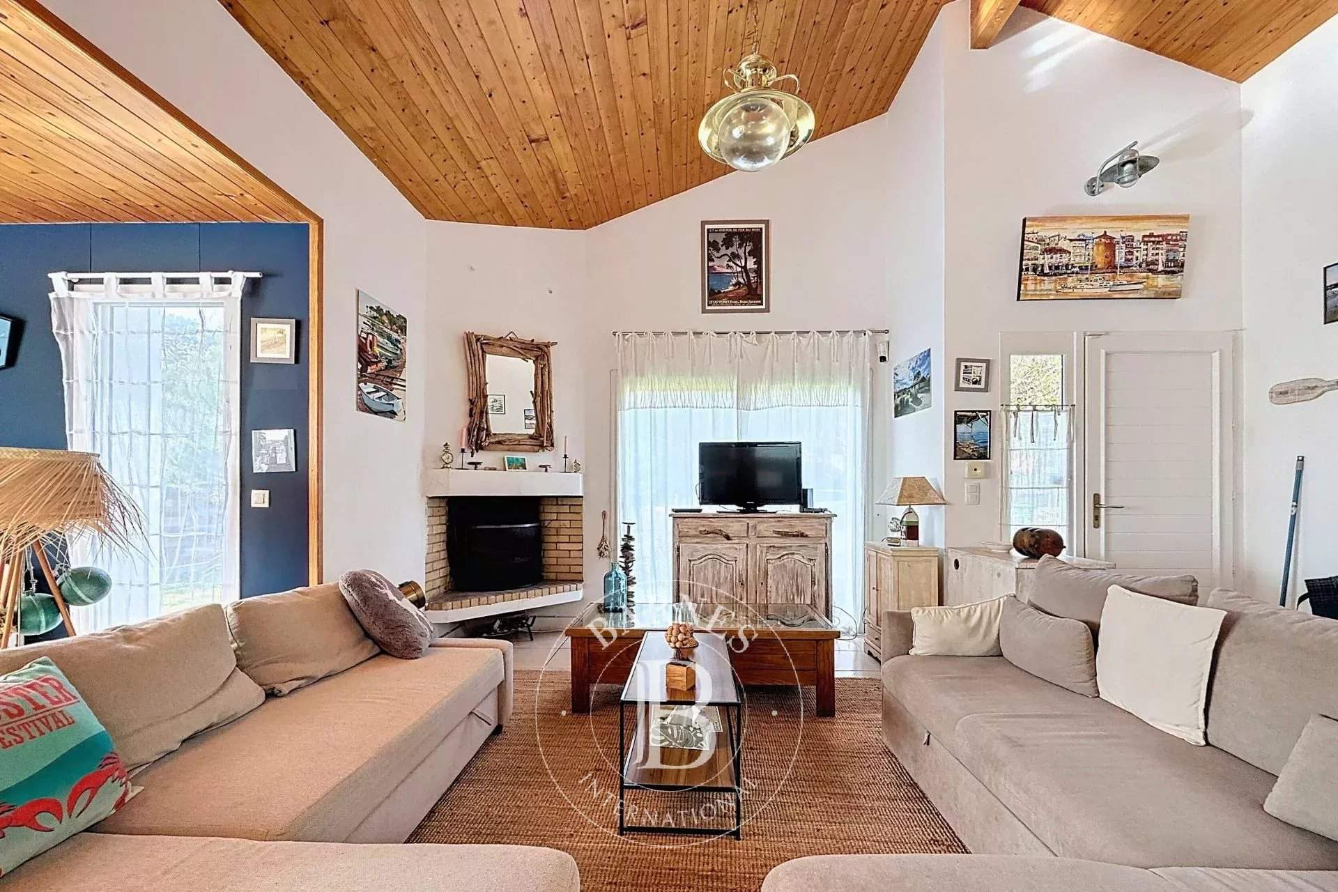 Lège-Cap-Ferret  - Maison 7 Pi&egrave;ces 5 Chambres - picture 2