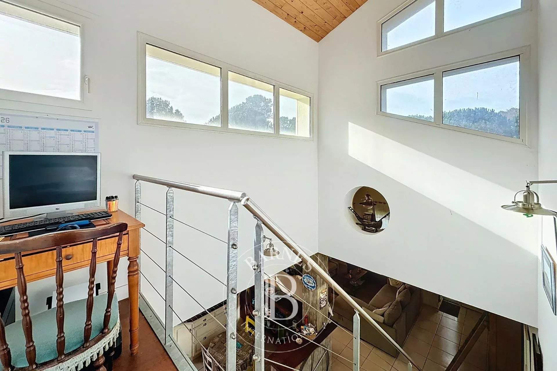 Lège-Cap-Ferret  - Maison 7 Pi&egrave;ces 5 Chambres - picture 8