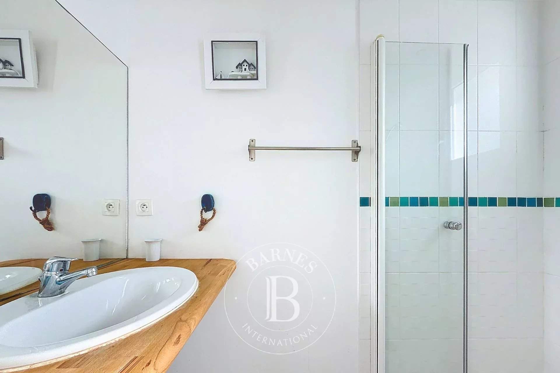 Lège-Cap-Ferret  - Maison 7 Pi&egrave;ces 5 Chambres - picture 15