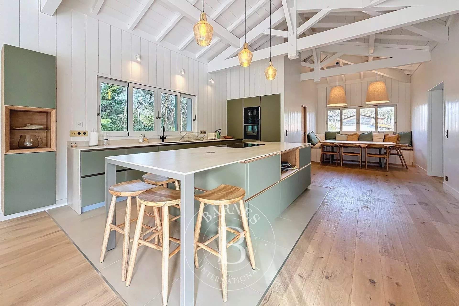 VILLA « CAP MOANA » AVEC PISCINE, AU CENTRE DU CAP FERRET - CAPACITÉ 13 PERSONNES picture 2