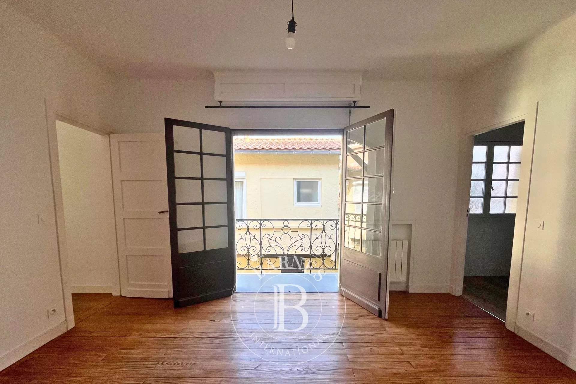 Arcachon  - Local commercial 5 Pièces, 1 Chambre - picture 9