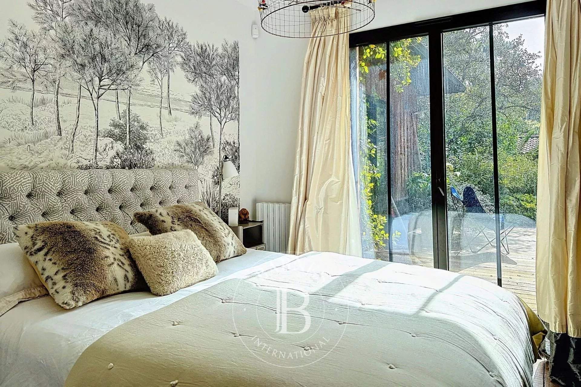 Lège-Cap-Ferret  - Maison 8 Pi&egrave;ces 5 Chambres - picture 12