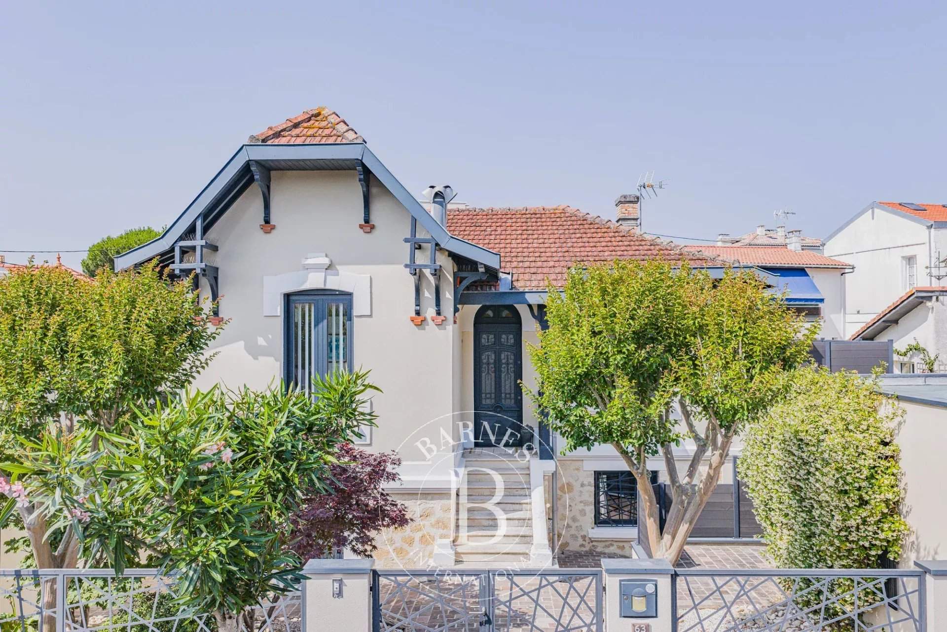 Arcachon  - Maison 6 Pi&egrave;ces 4 Chambres - picture 1