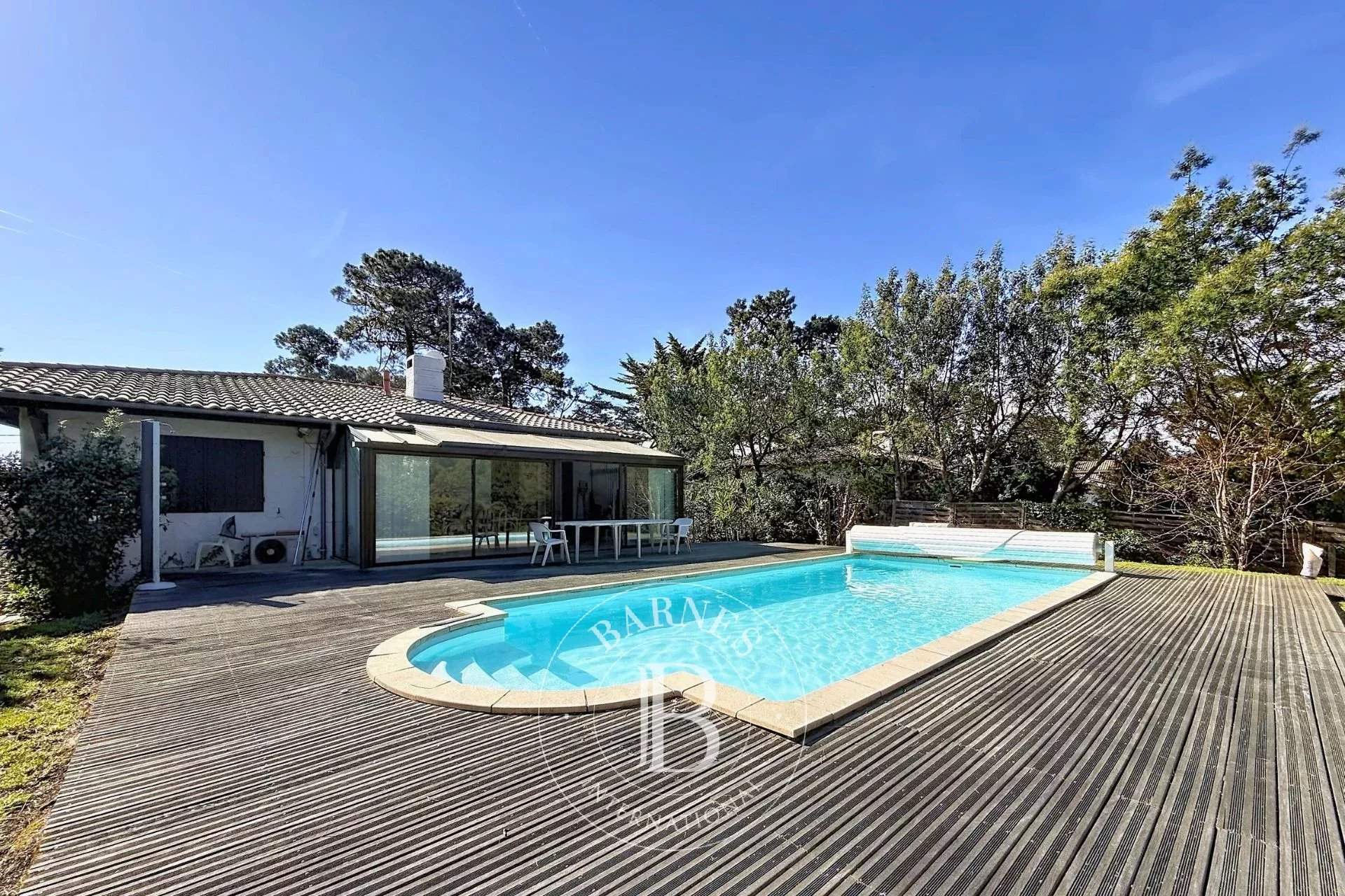 Arcachon  - Maison 5 Pi&egrave;ces 3 Chambres - picture 7