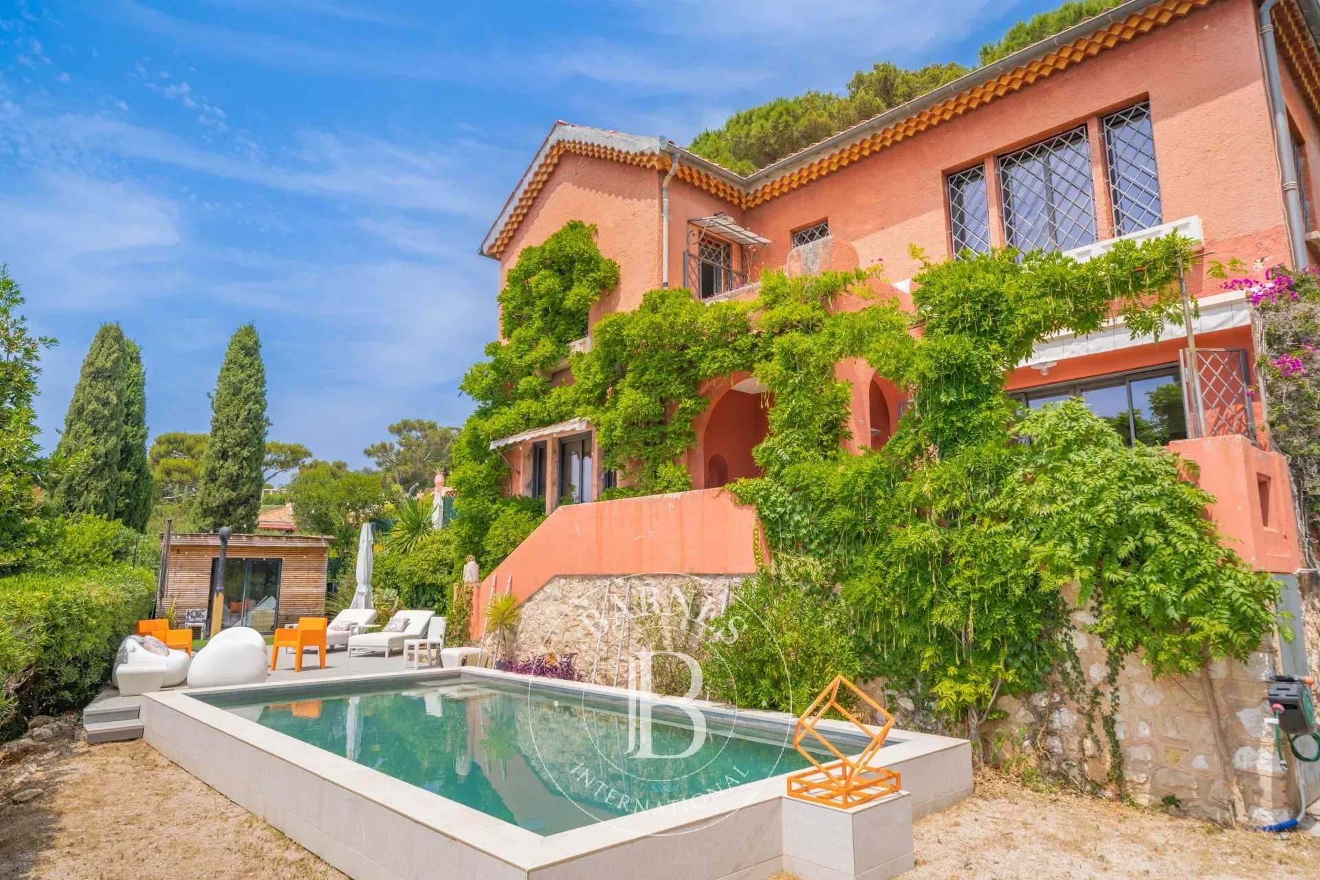 Villefranche-sur-Mer  - Villa 4 Bedrooms