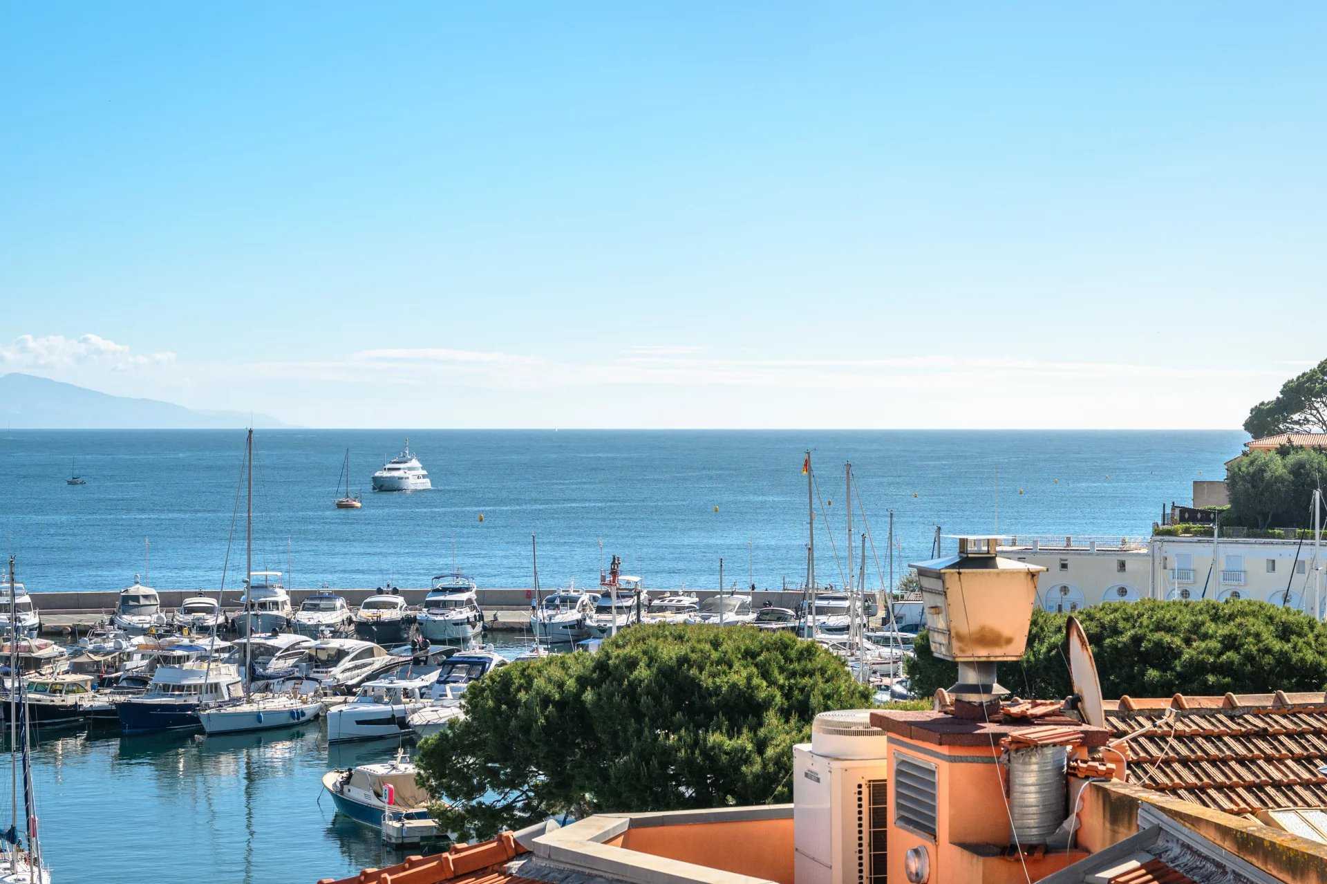 Saint-Jean-Cap-Ferrat  - Appartement 3 Pi&egrave;ces 2 Chambres