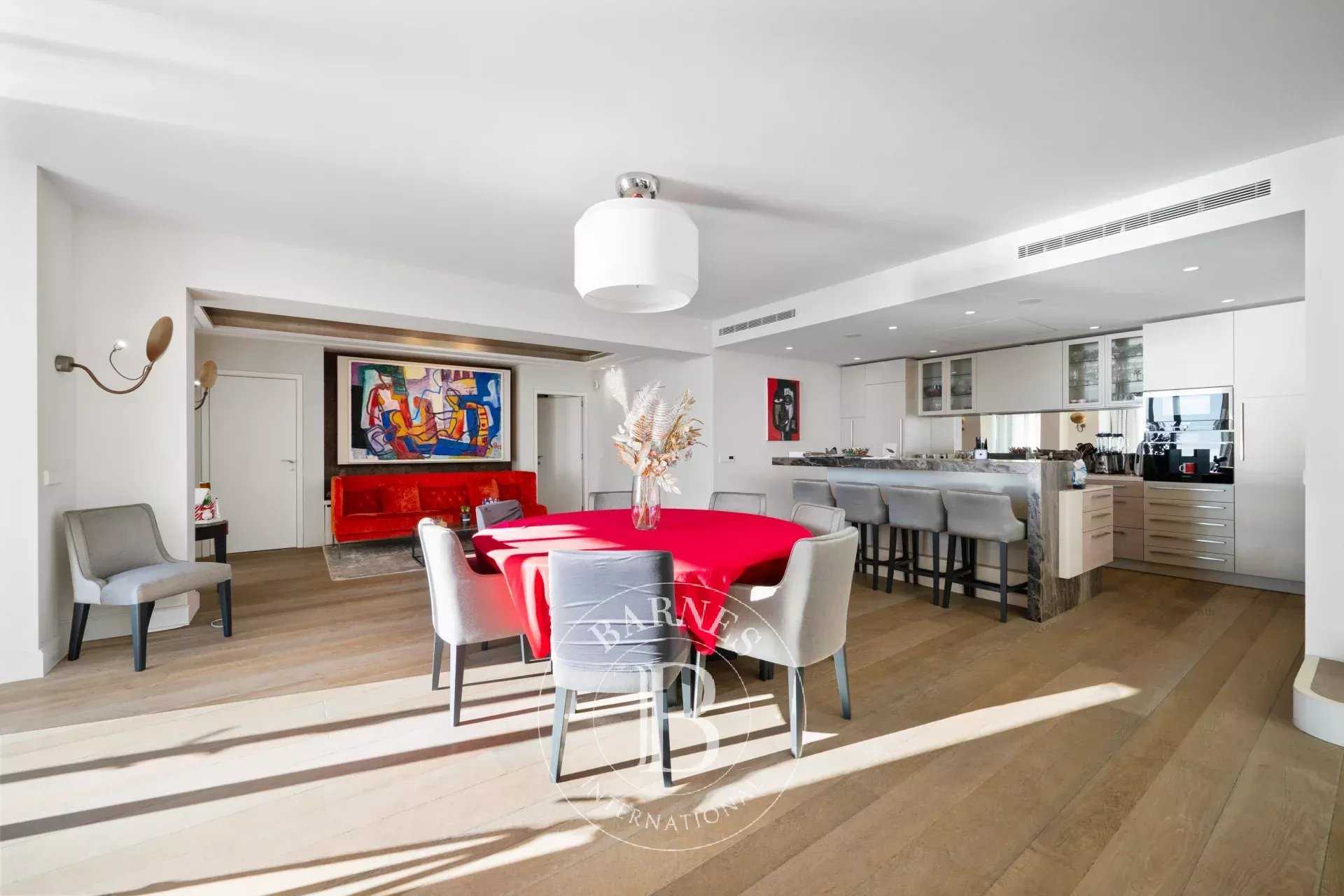 Nice  - Appartement villa 8 Pièces