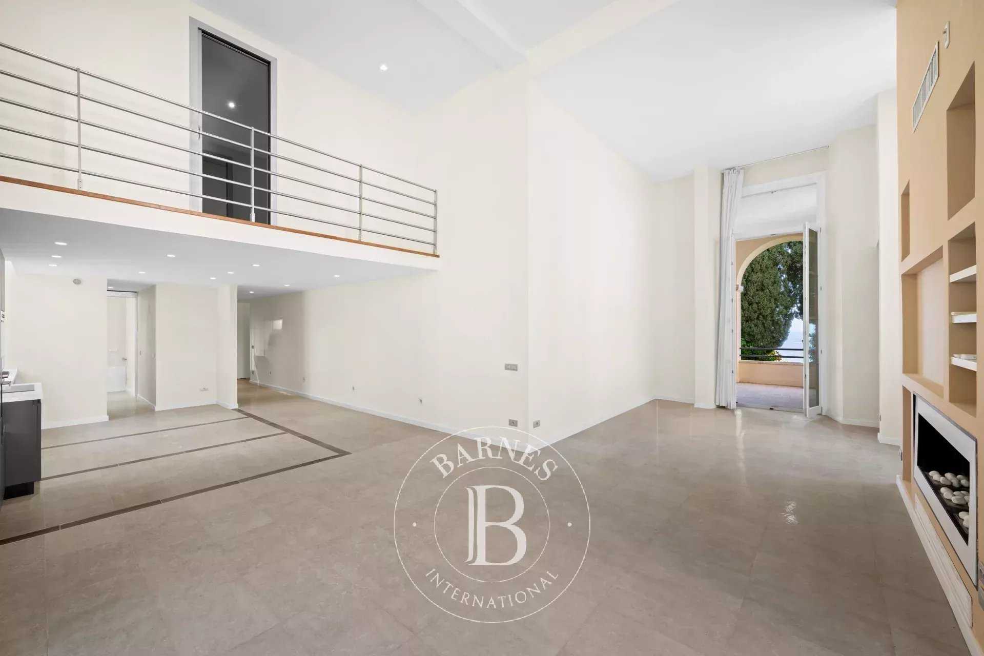 Roquebrune-Cap-Martin  - Apartment 2 Bedrooms
