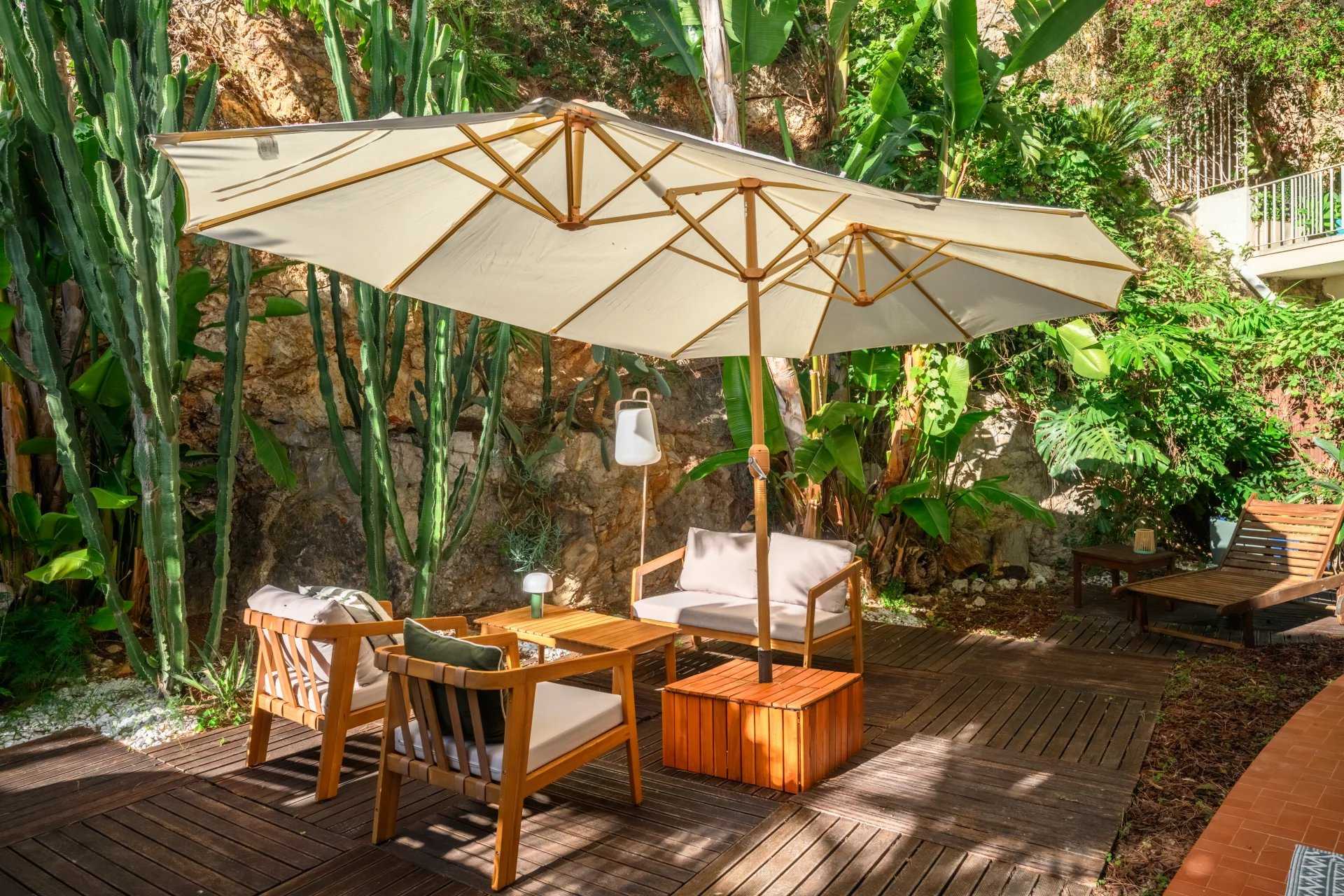 Nice  - Appartement 3 Pi&egrave;ces 2 Chambres