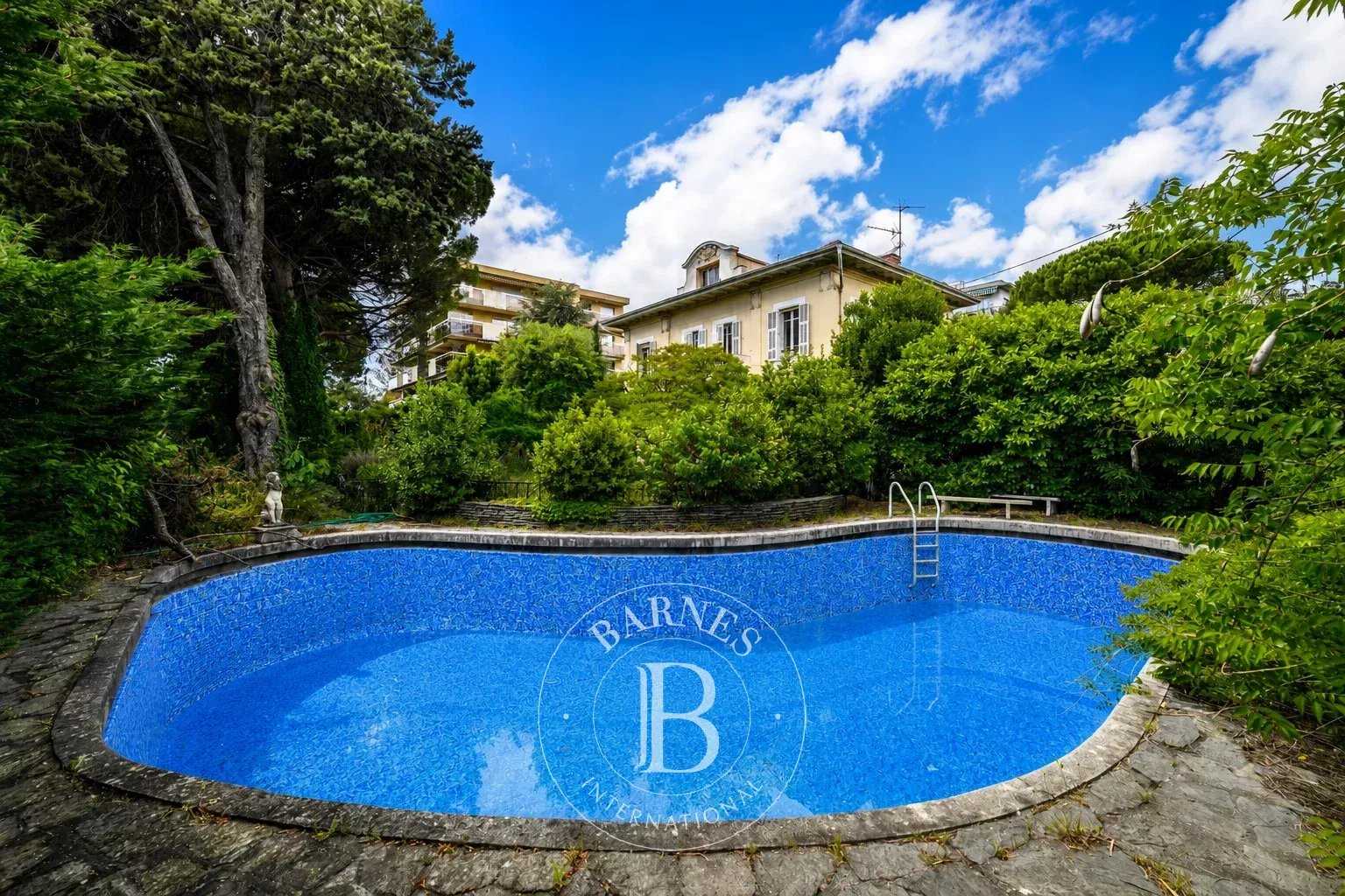 Nice  - Villa 7 Pi&egrave;ces, 1 Chambre