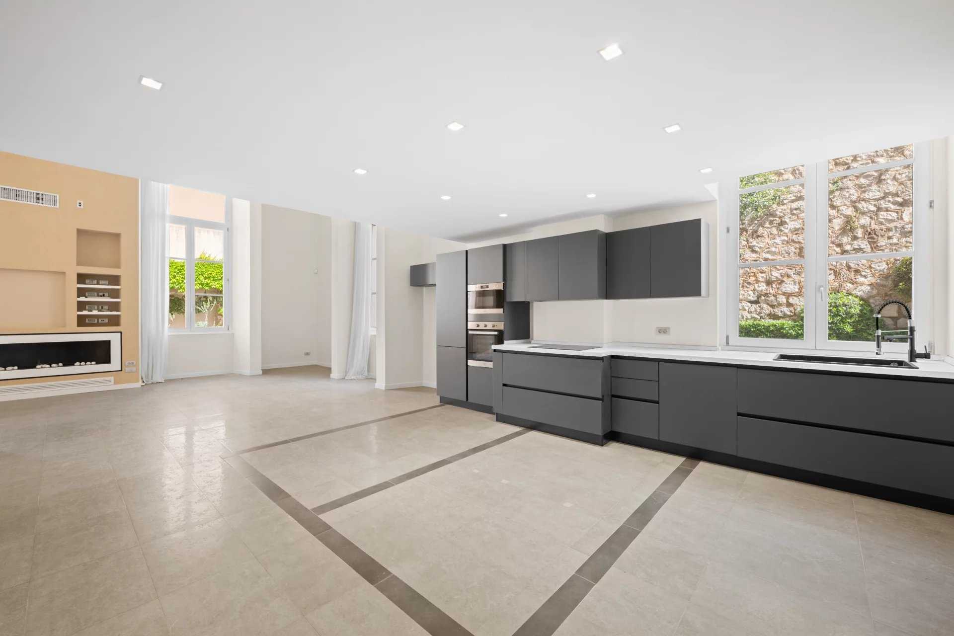 Roquebrune-Cap-Martin  - Appartement 4 Pièces 2 Chambres