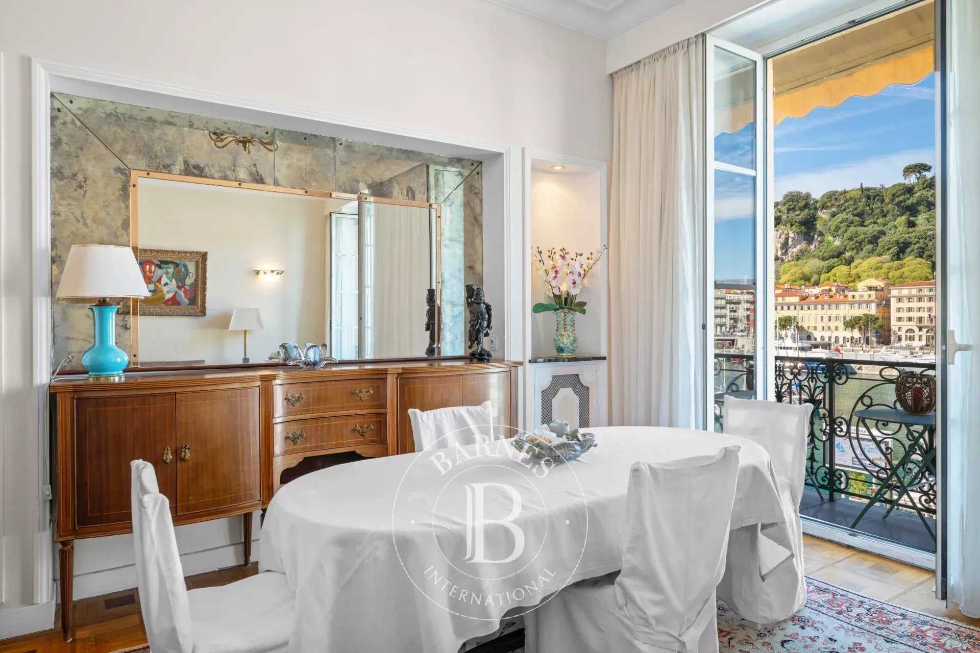 Nice  - Appartement 3 Pi&egrave;ces