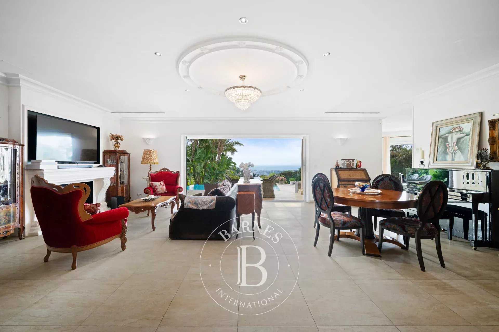 Nice  - Villa 7 Pièces 4 Chambres