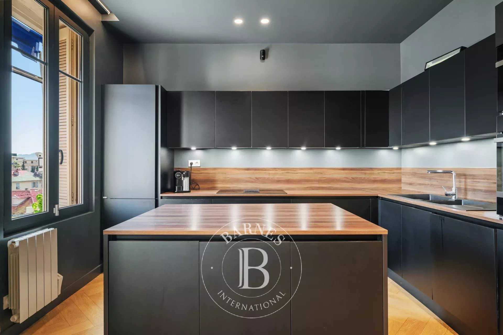 Nice  - Appartement 4 Pièces