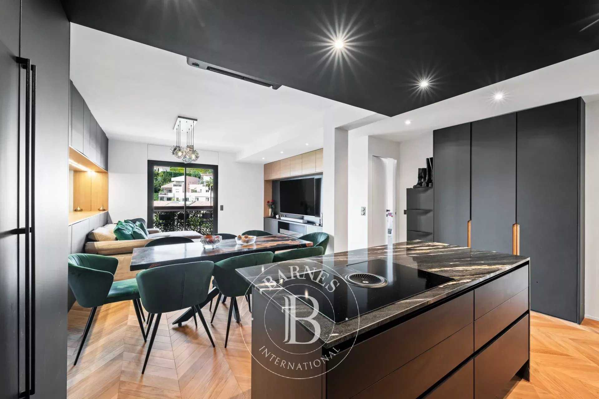 Villefranche-sur-Mer  - Apartment 2 Bedrooms