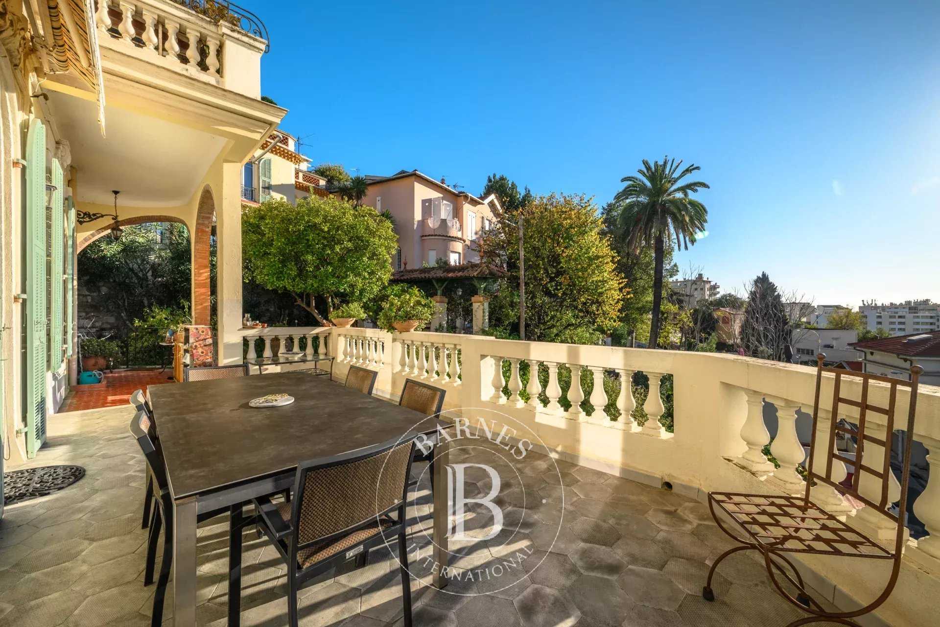 Nice  - Appartement 3 Pièces