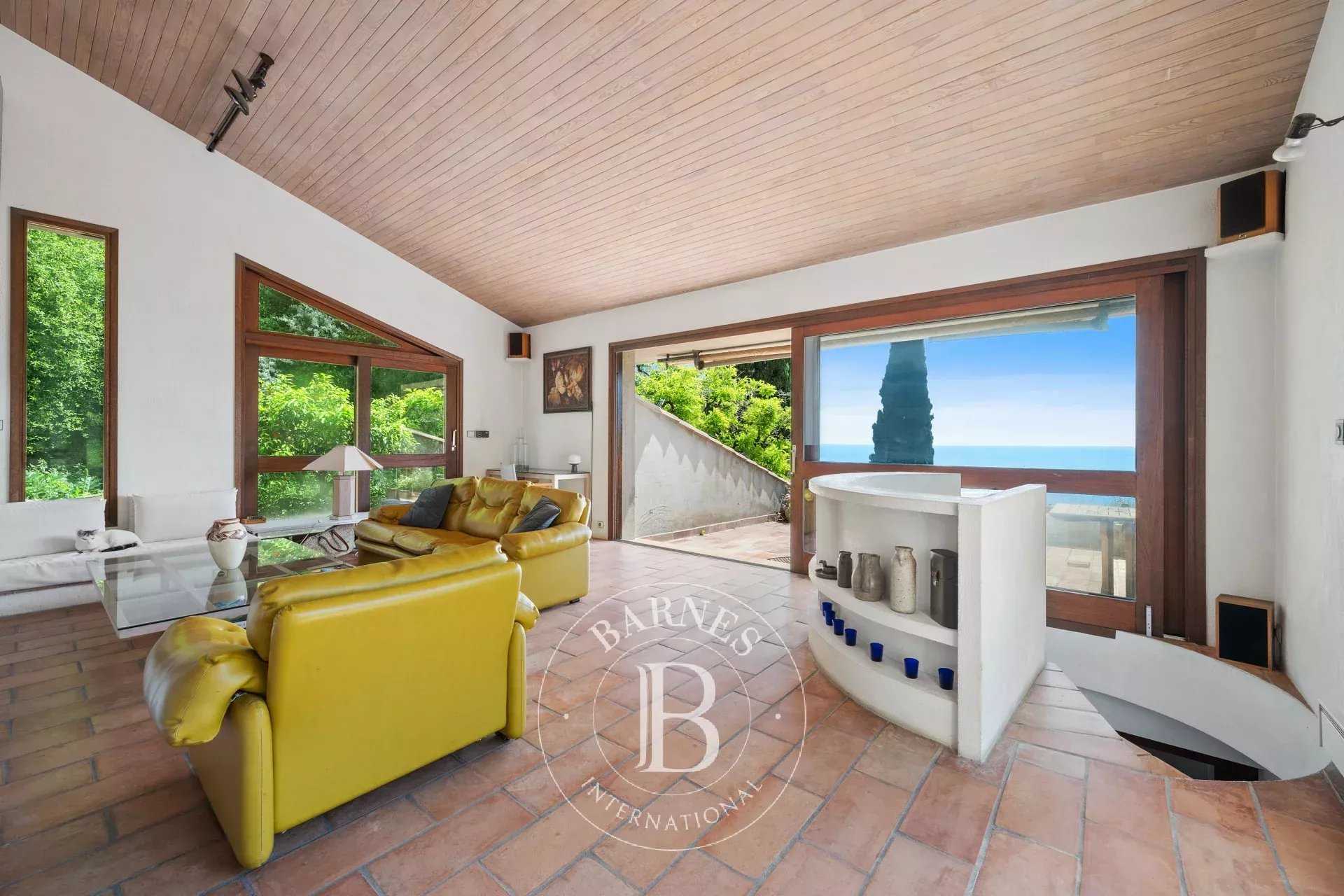 Villa Roquebrune-Cap-Martin  -  ref 84512625 (picture 3)