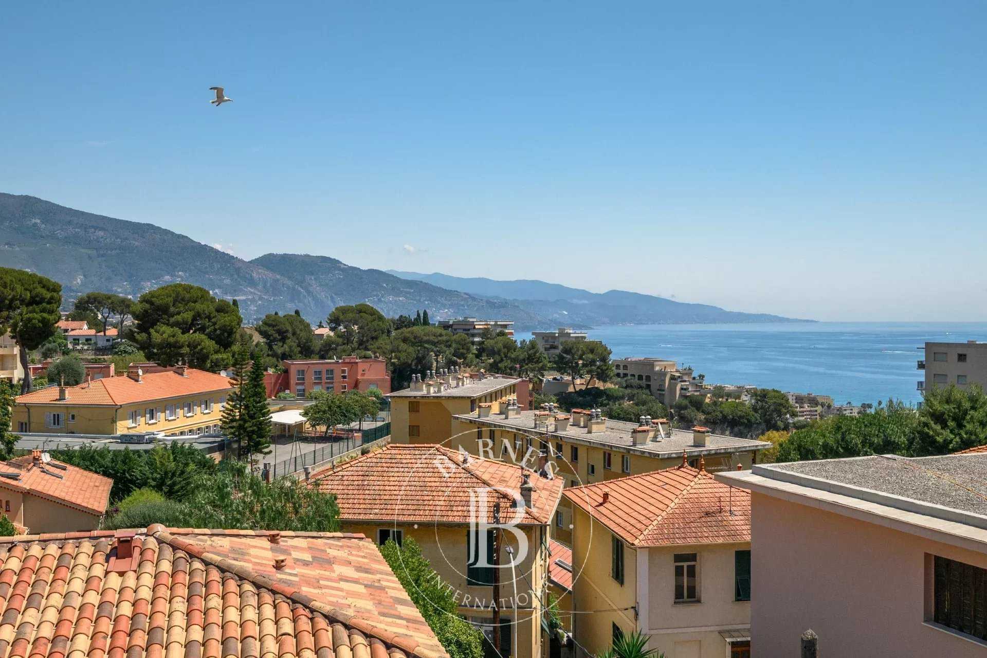 Roquebrune-Cap-Martin  - Villa 7 Pi&egrave;ces