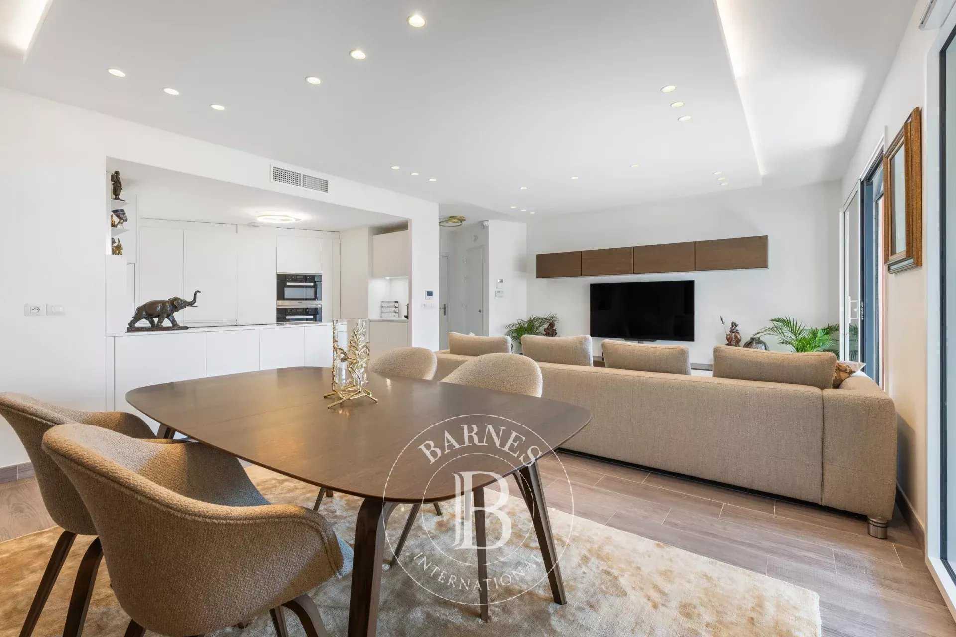 Èze  - Appartement 4 Pi&egrave;ces 3 Chambres