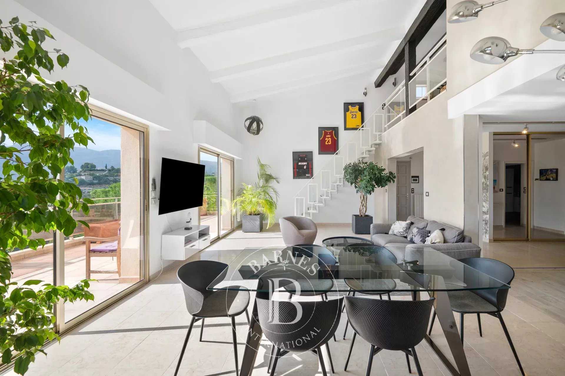 Villa Nice 06200  -  ref 86140970 (picture 2)