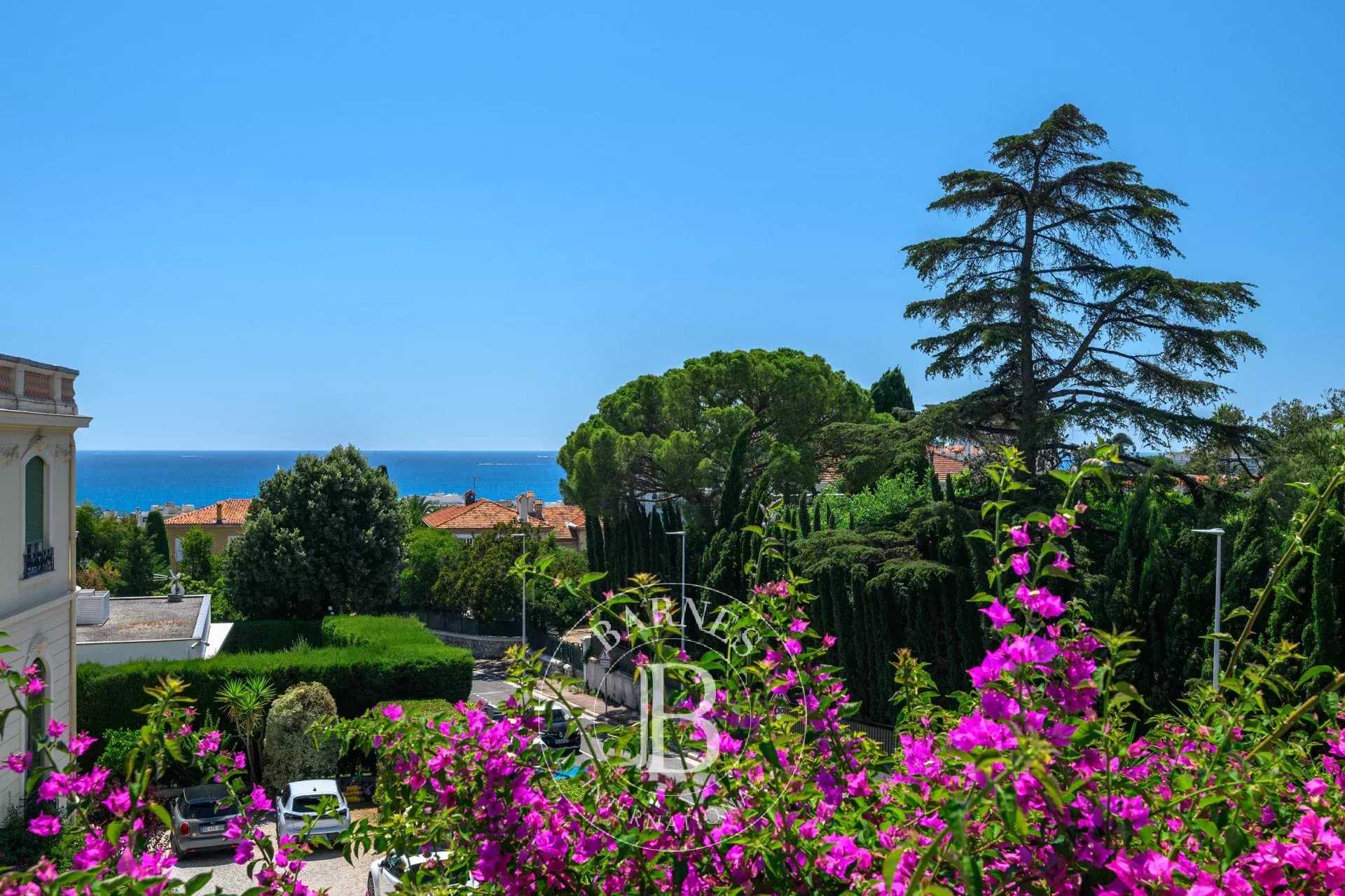 Villa Nice 06200  -  ref 85636715 (picture 2)