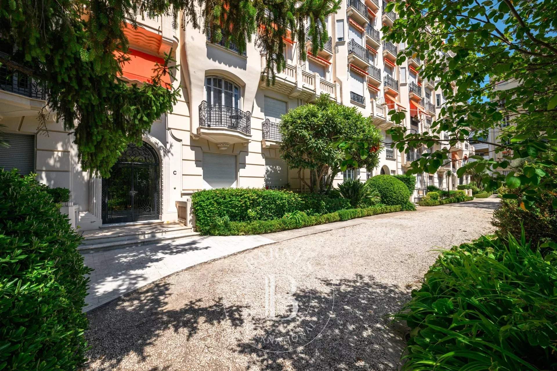Nice  - Appartement 3 Pièces 2 Chambres - picture 2