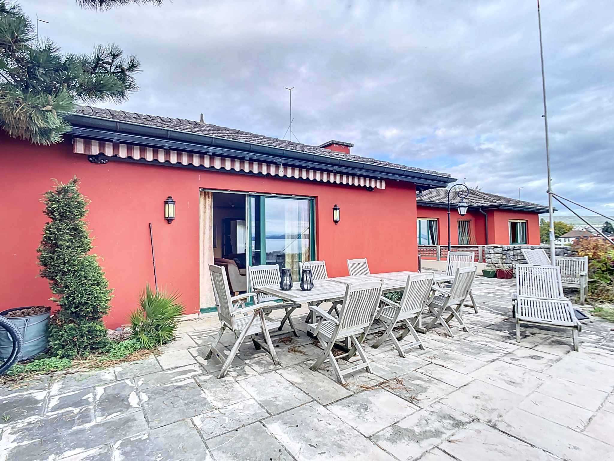 Cortaillod  - House 5 Bedrooms