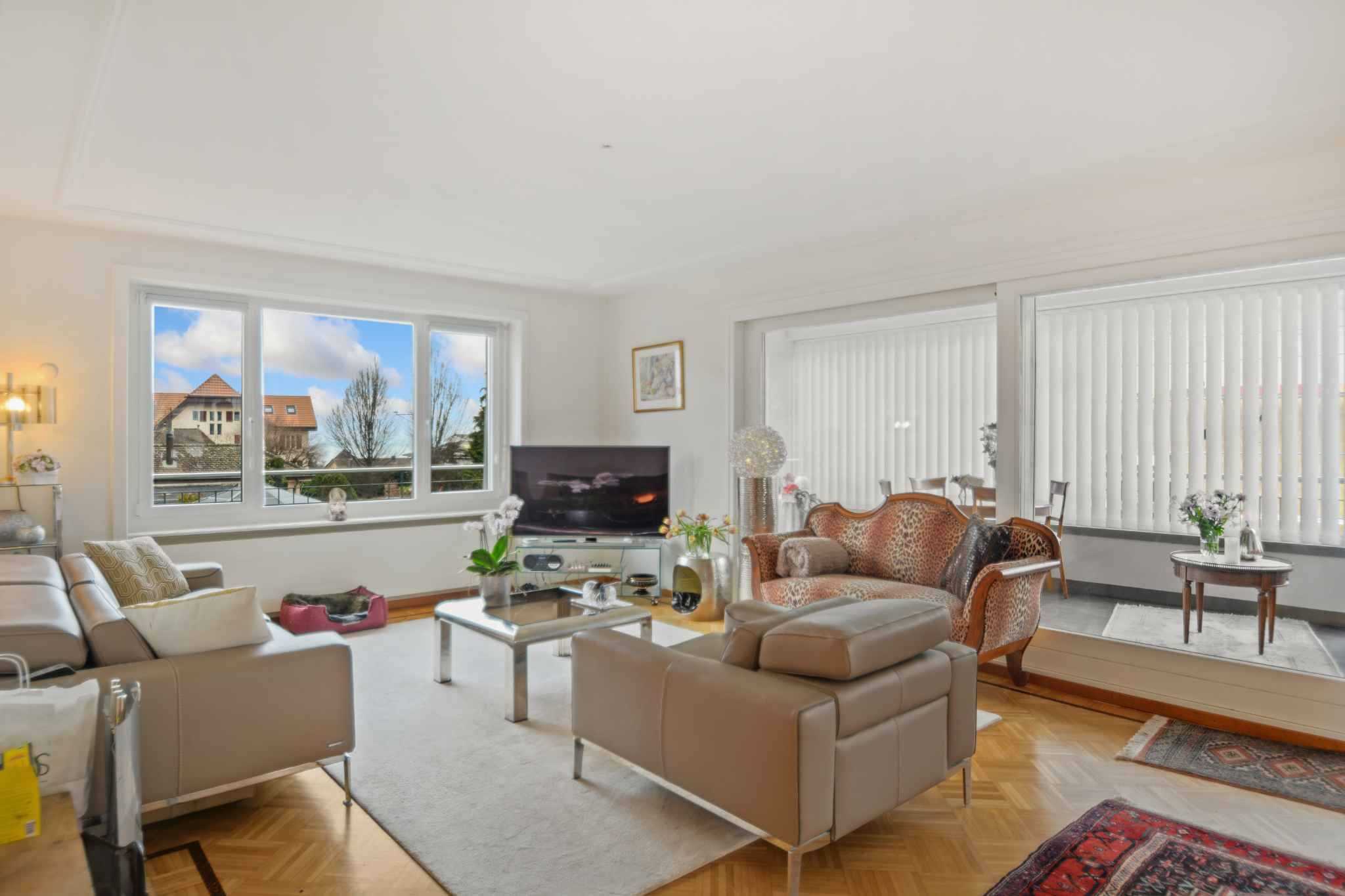 Neuchâtel  - House 6 Bedrooms