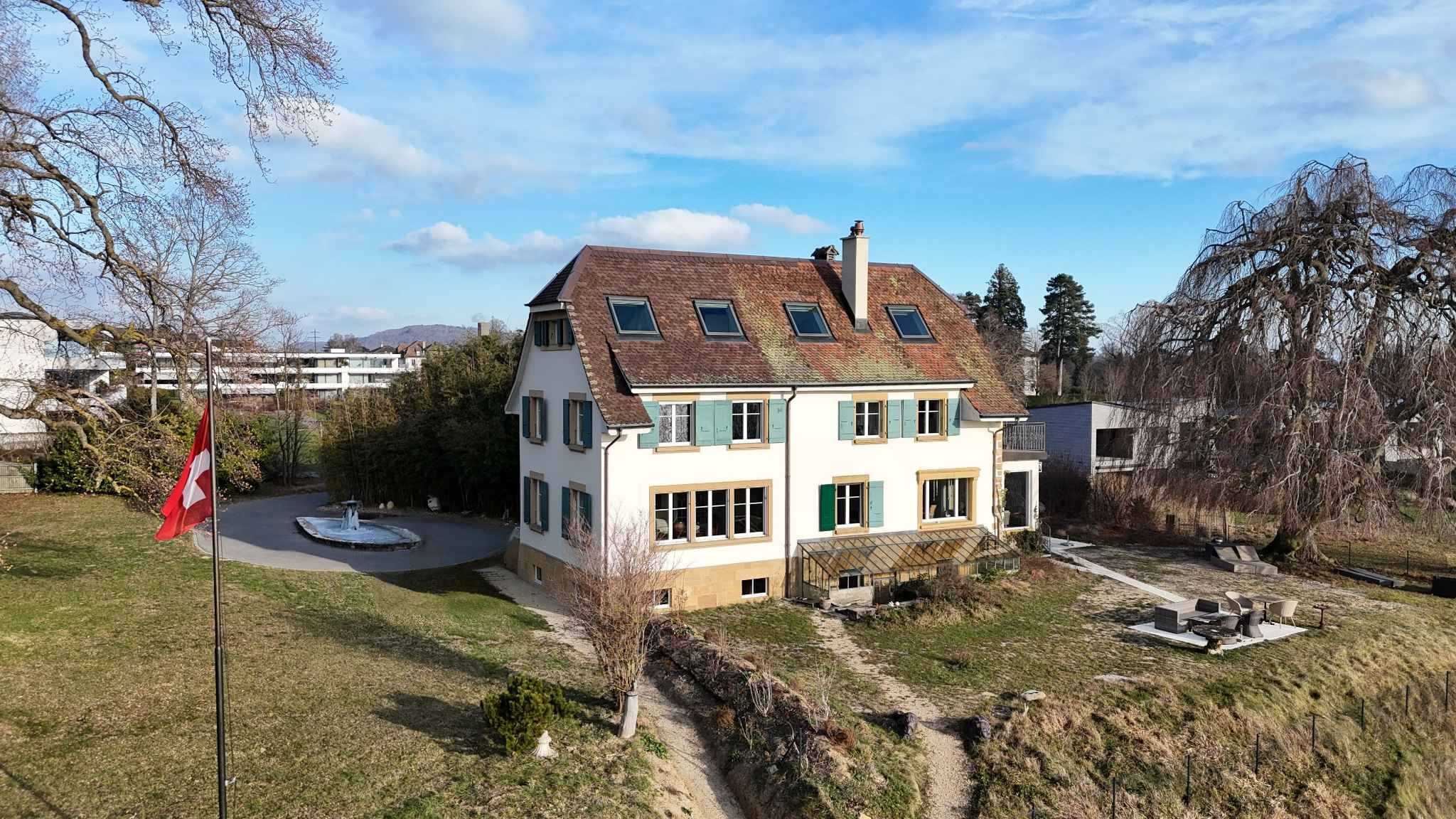 Marin-Epagnier  - Maison 8.5 Pi&egrave;ces 5 Chambres