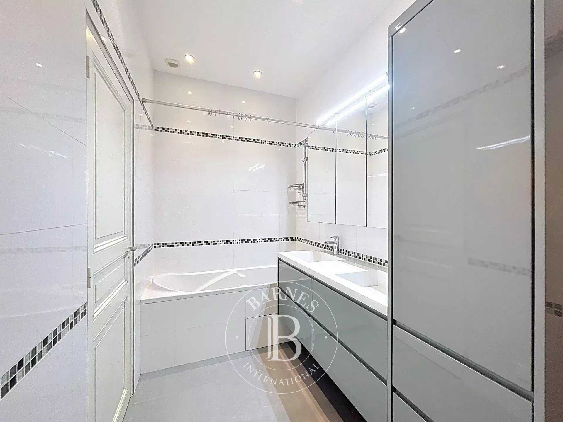Paris  - Appartement 3 Pièces